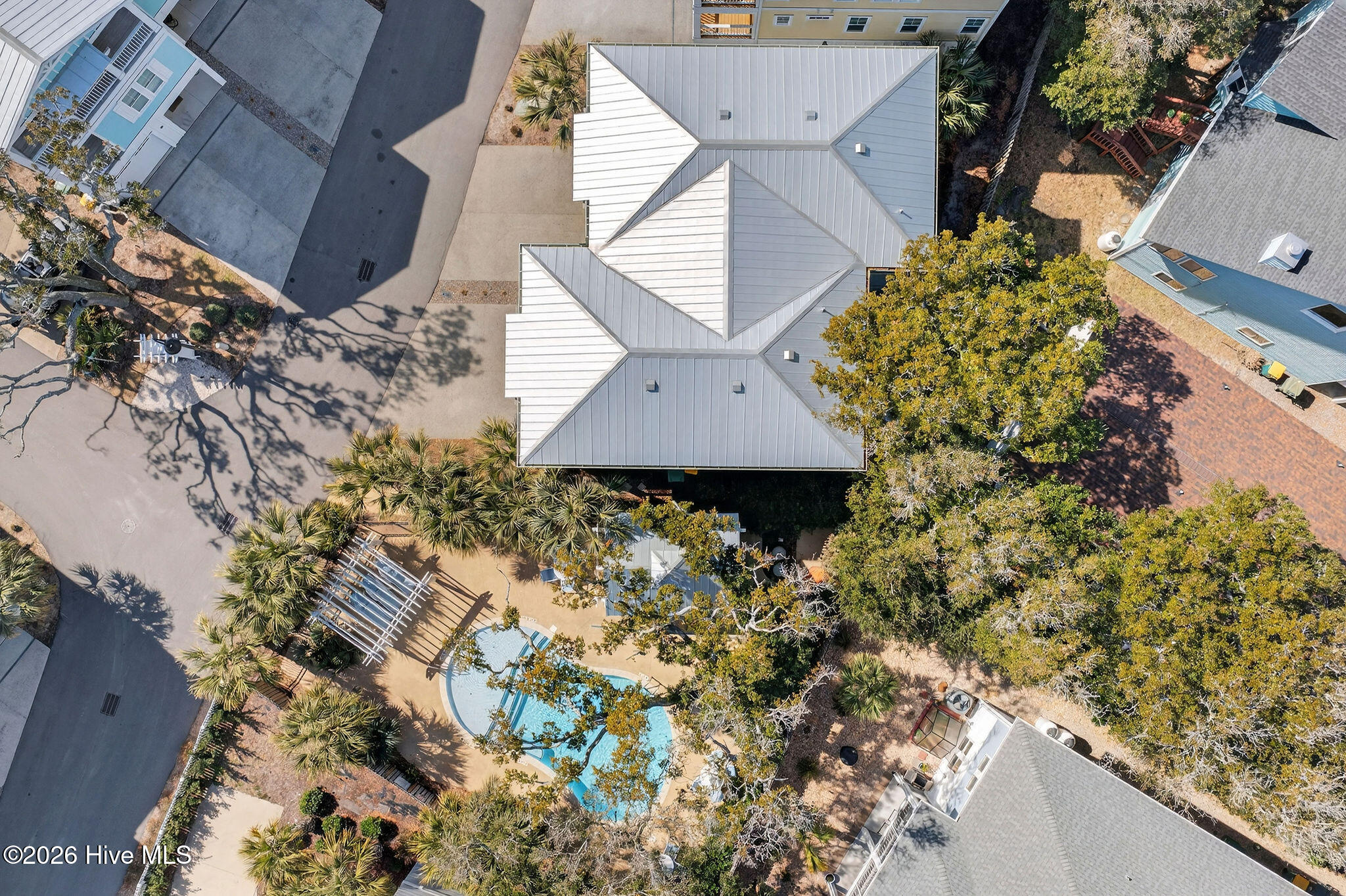 100555163 | Photo 56