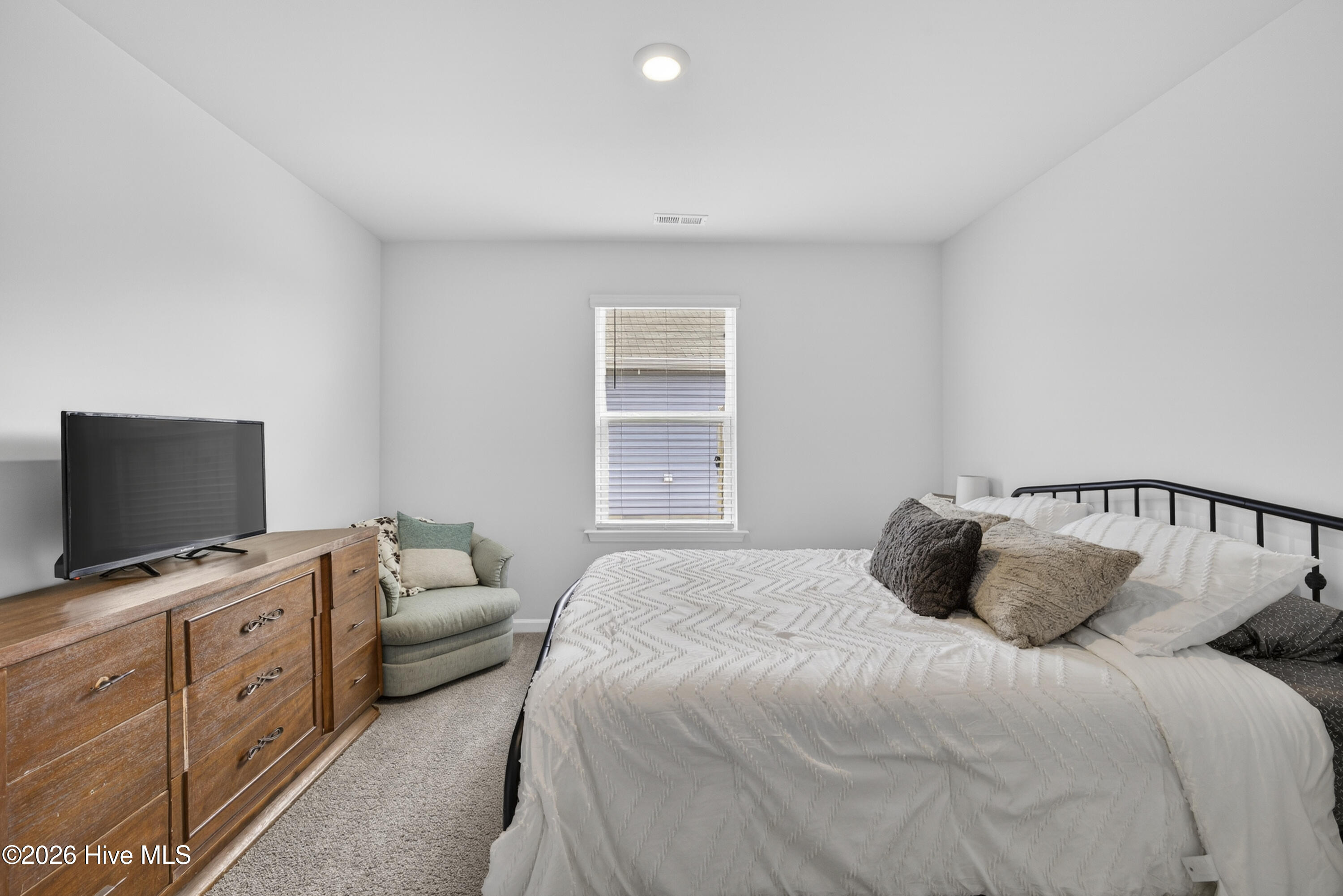 100557466 | Photo 32