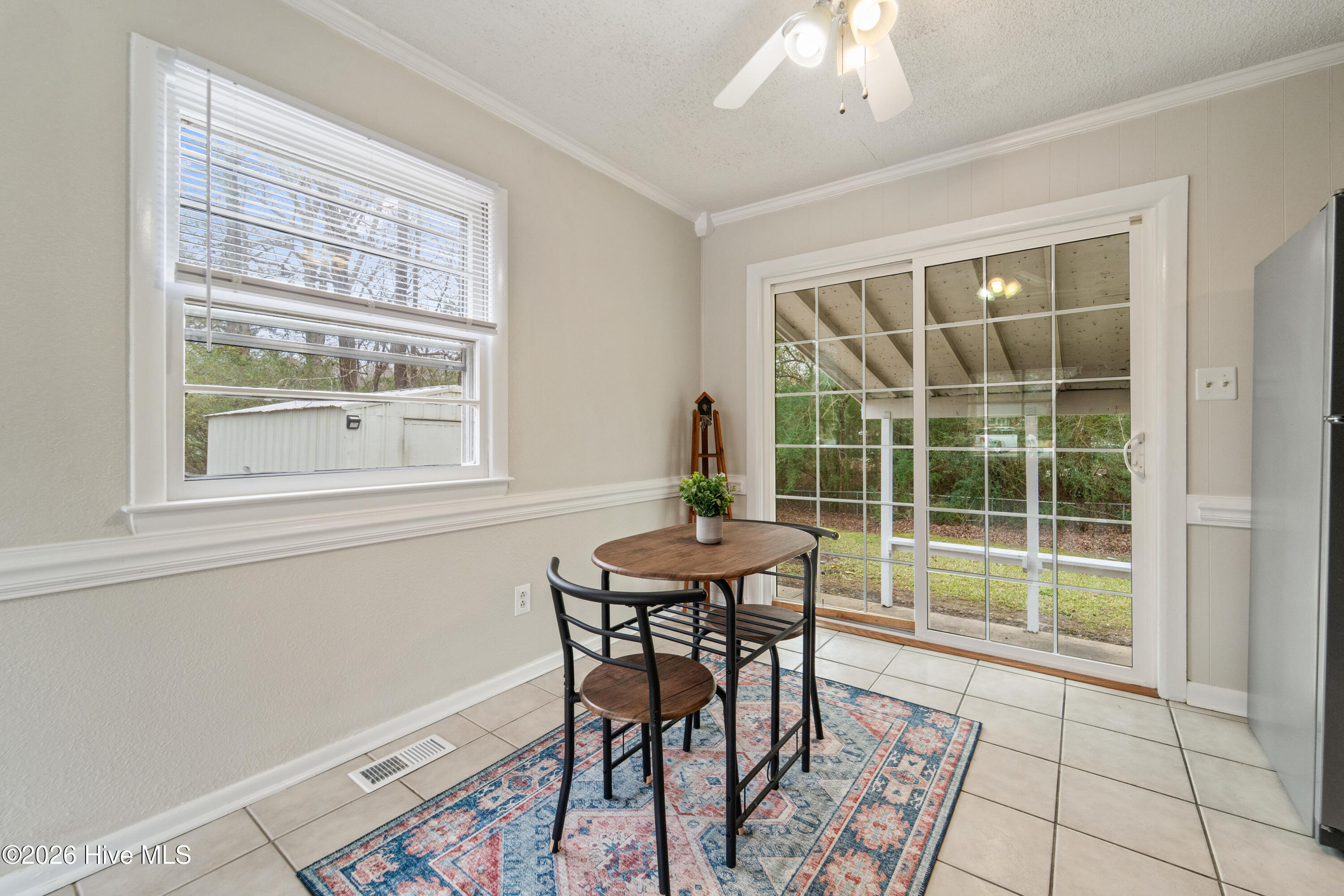 100551090 | Photo 17