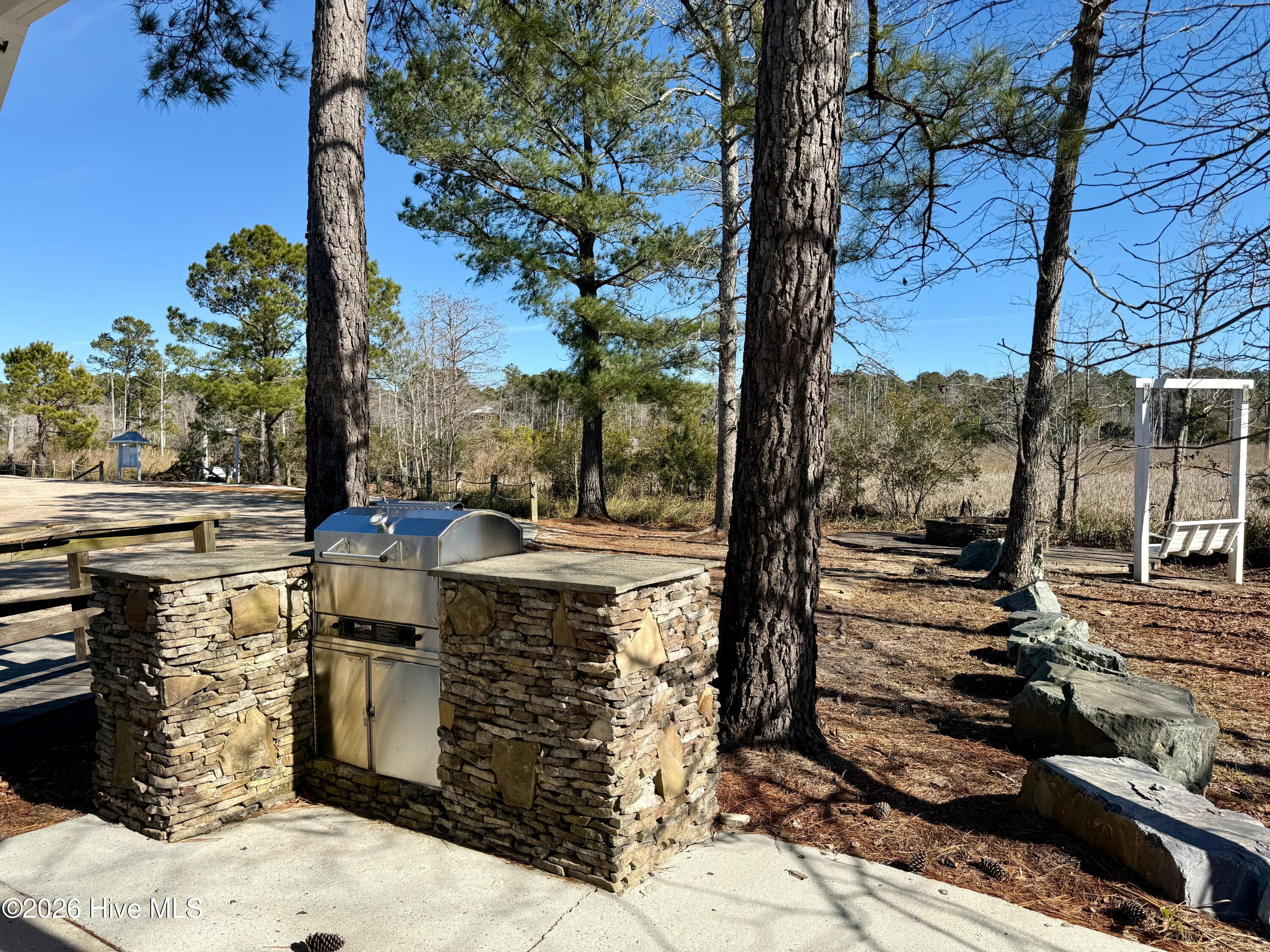 100548806 | Photo 63