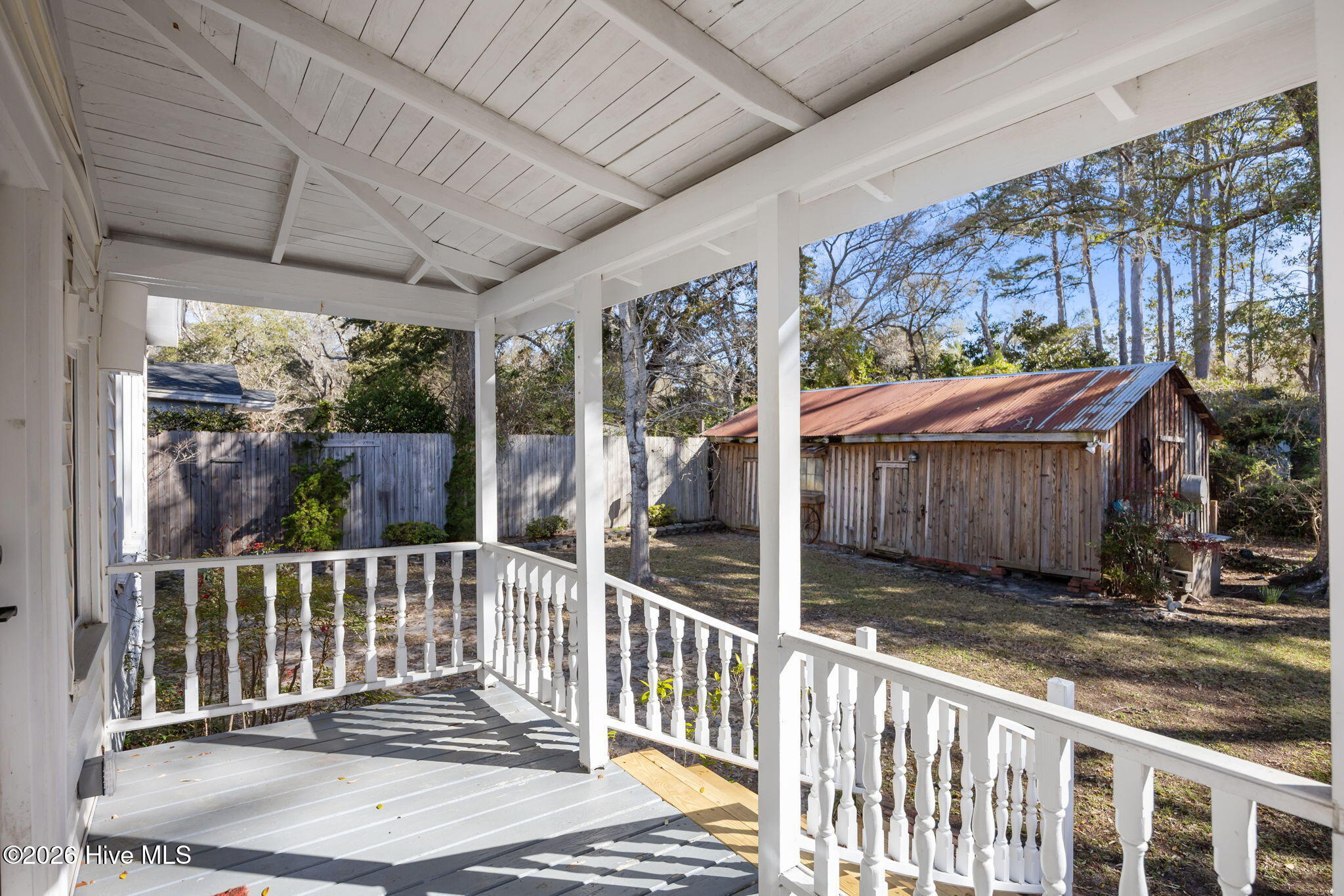 100560514 | Photo 28