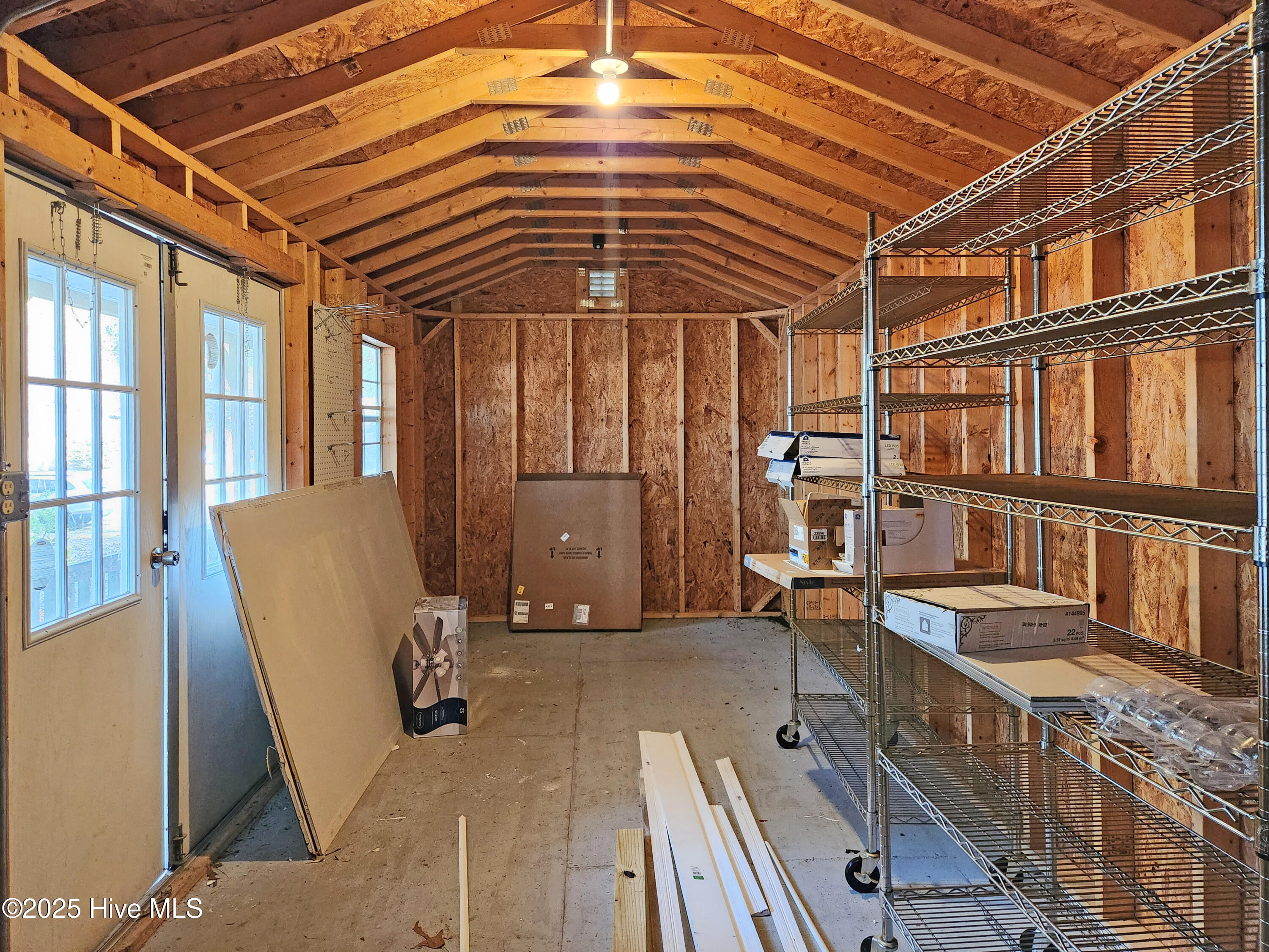 100541457 | Photo 53