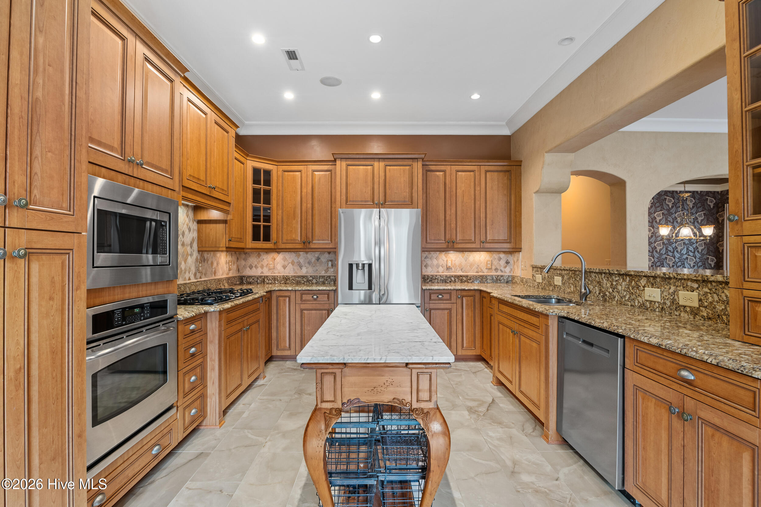 100547162 | Photo 20