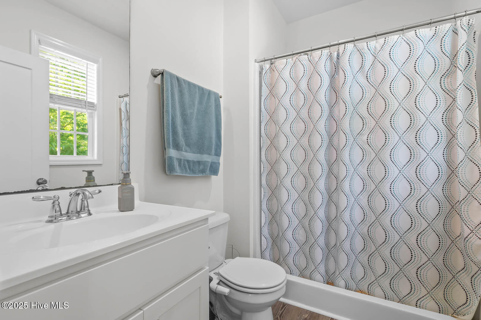 100516062 | Photo 44