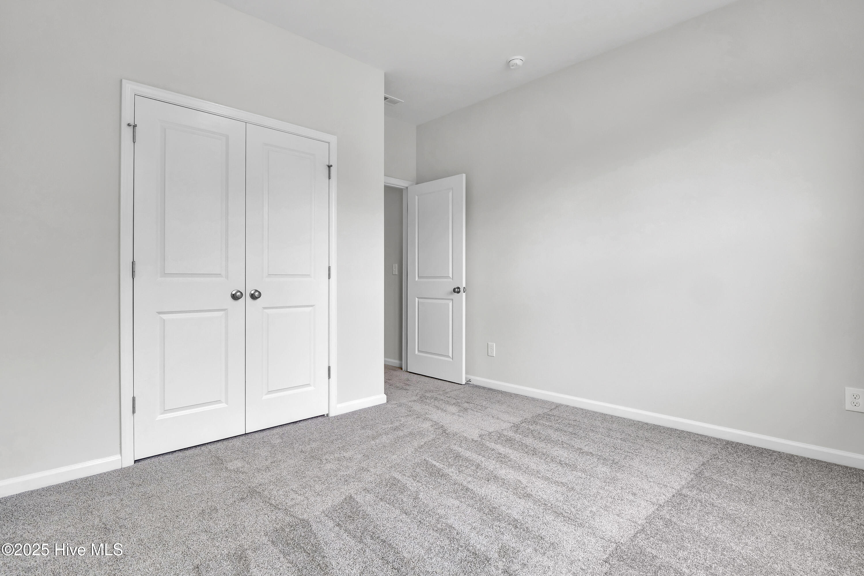 100556637 | Photo 16