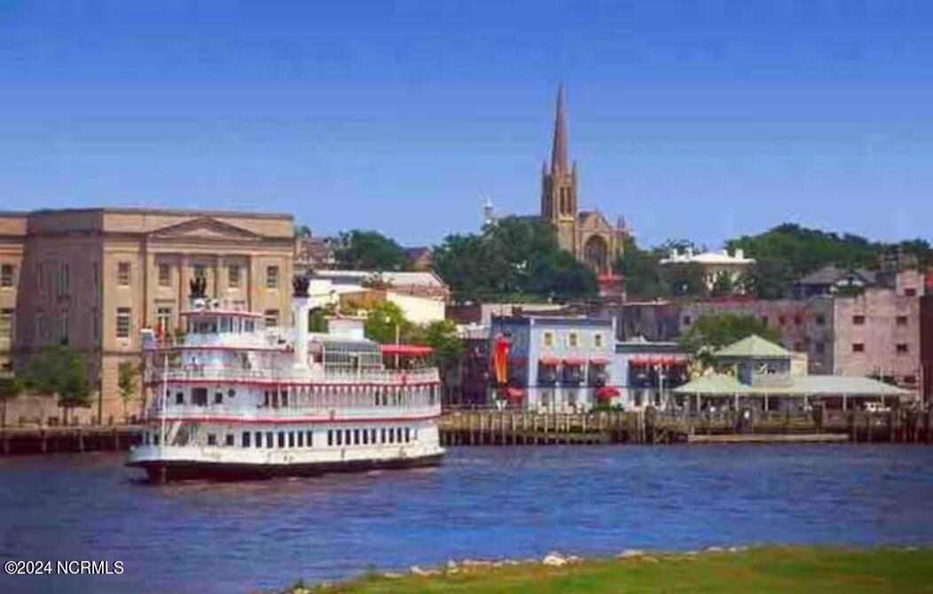 100482368 | Photo 28