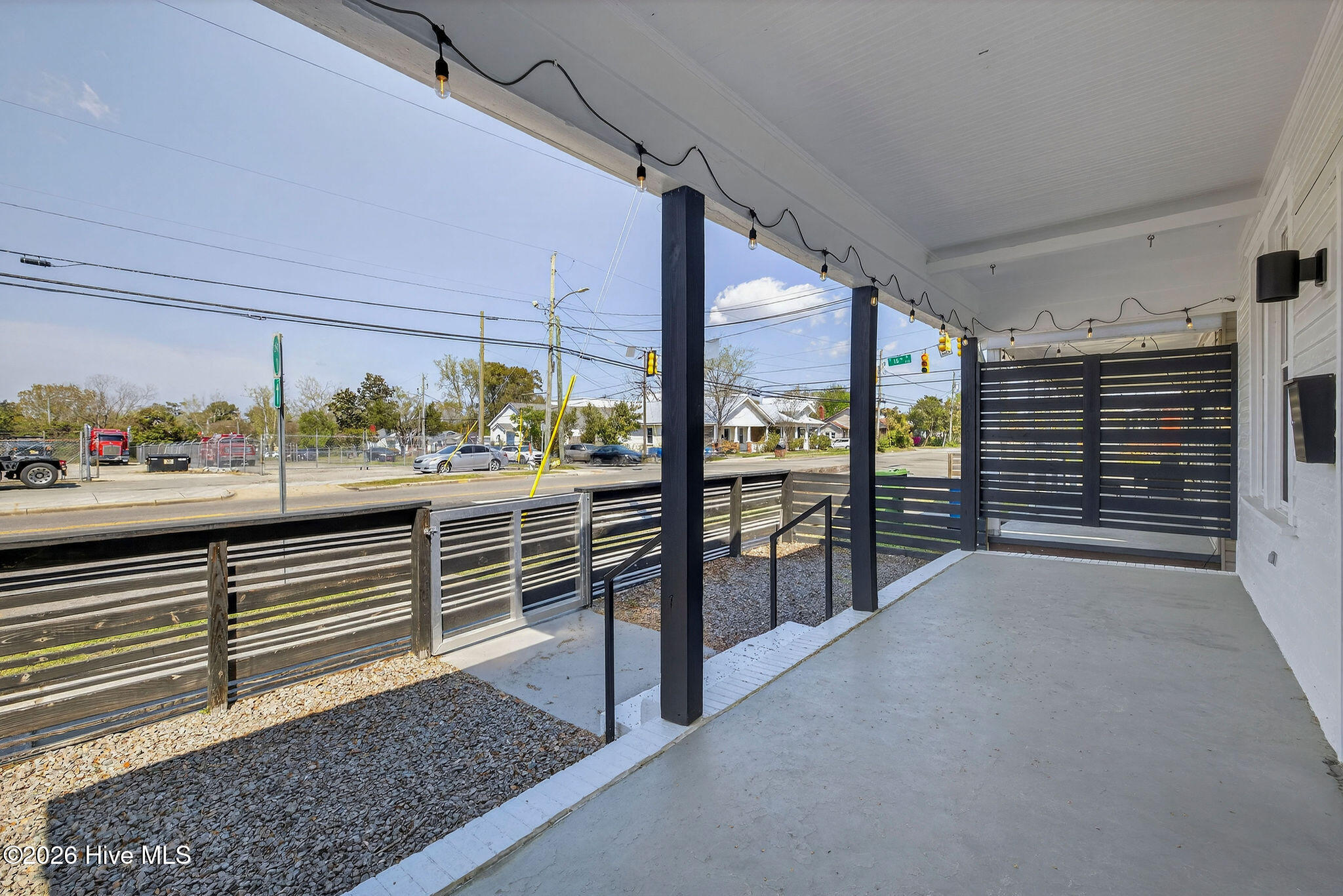 100563624 | Photo 34