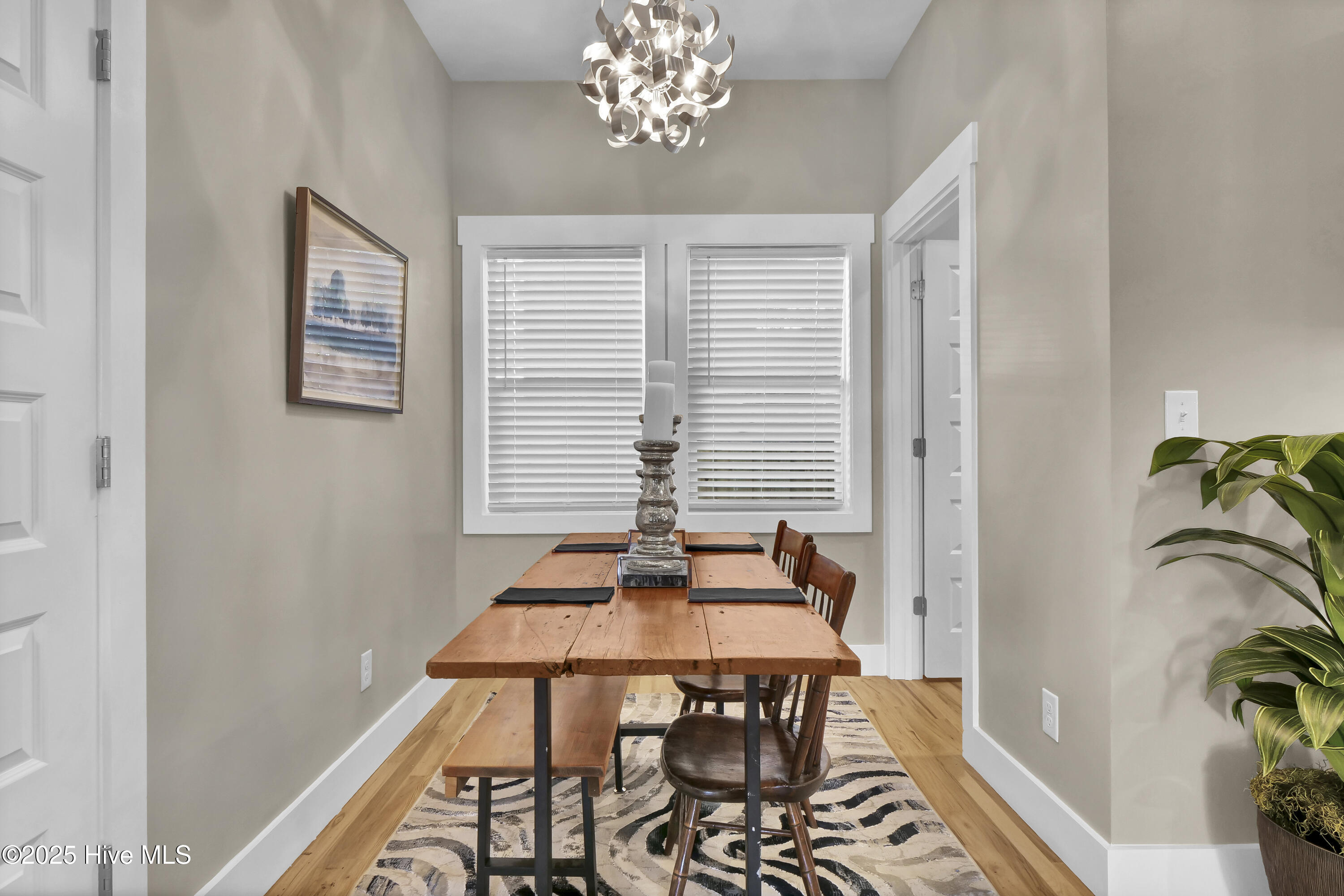 100539058 | Photo 20