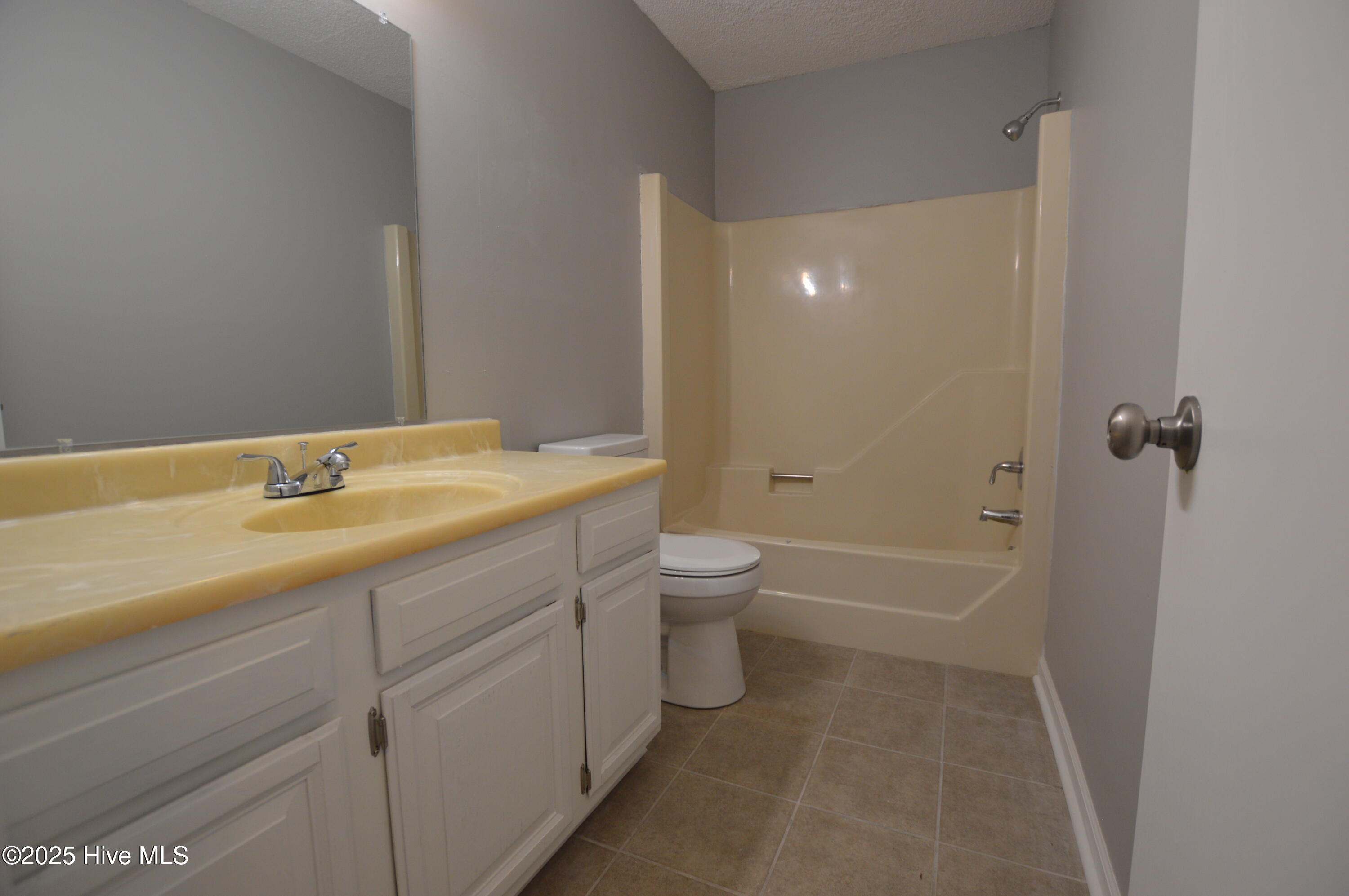 100533770 | Photo 10