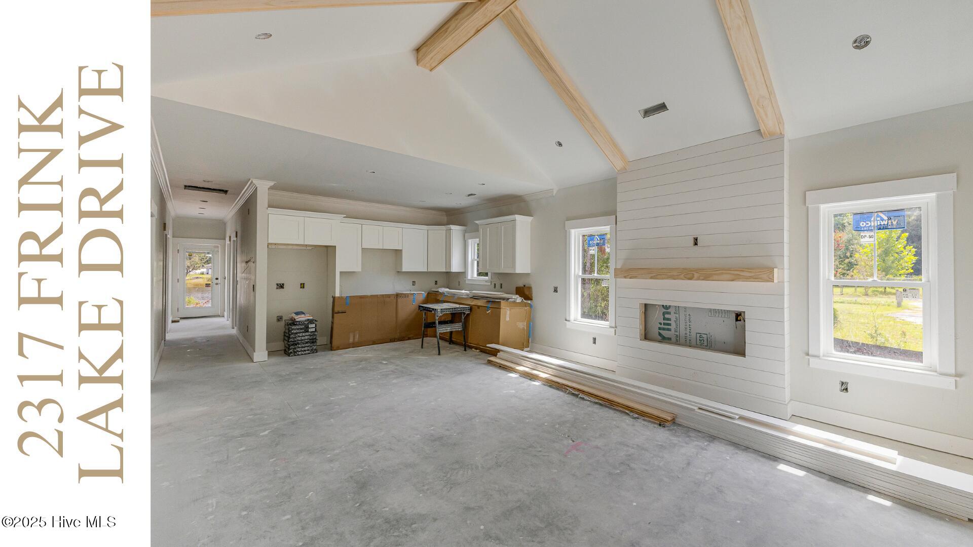 100533071 | Photo 31