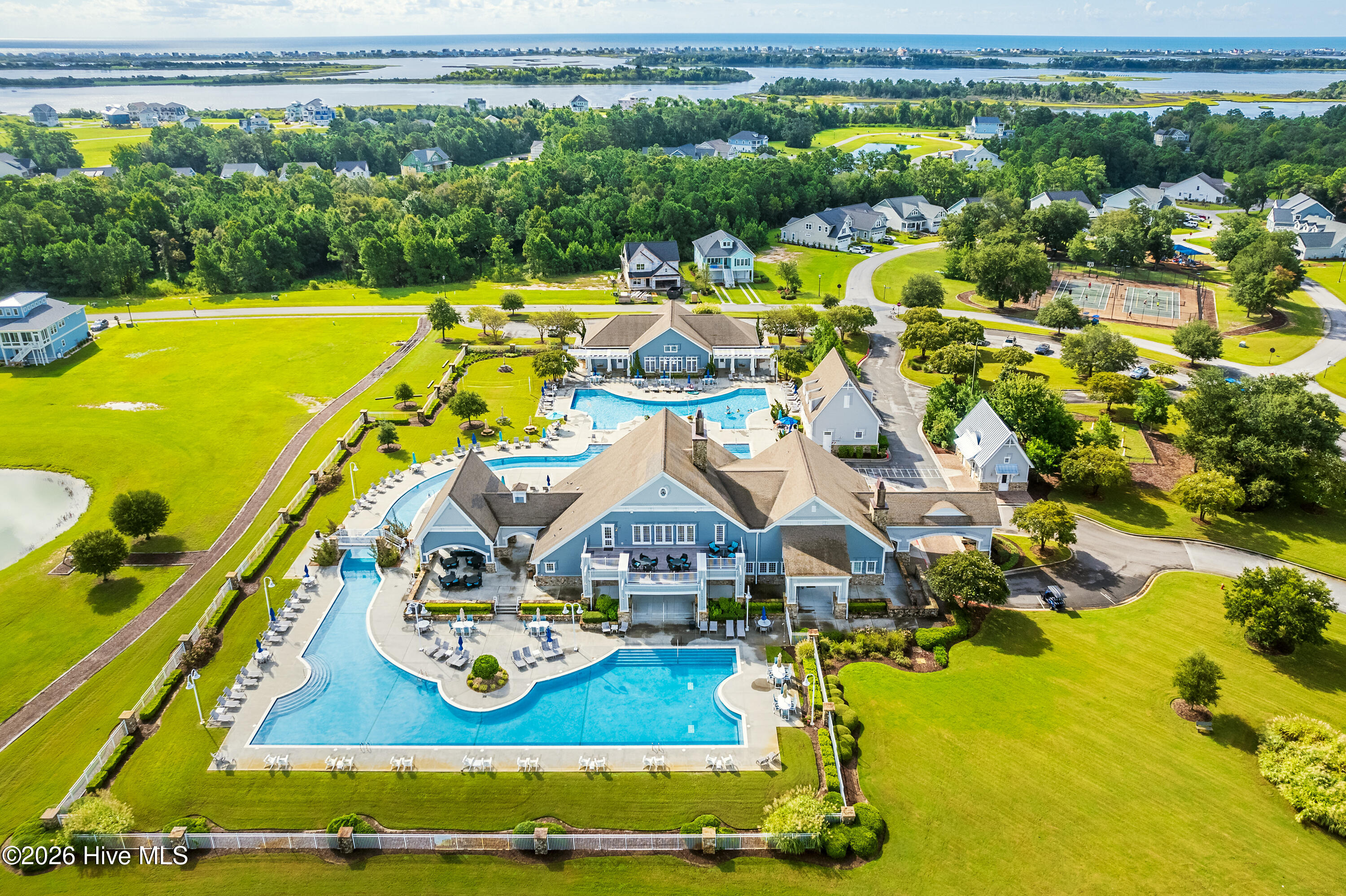 100555152 | Photo 70