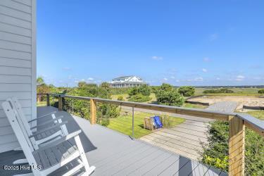 100510345 | Photo 37