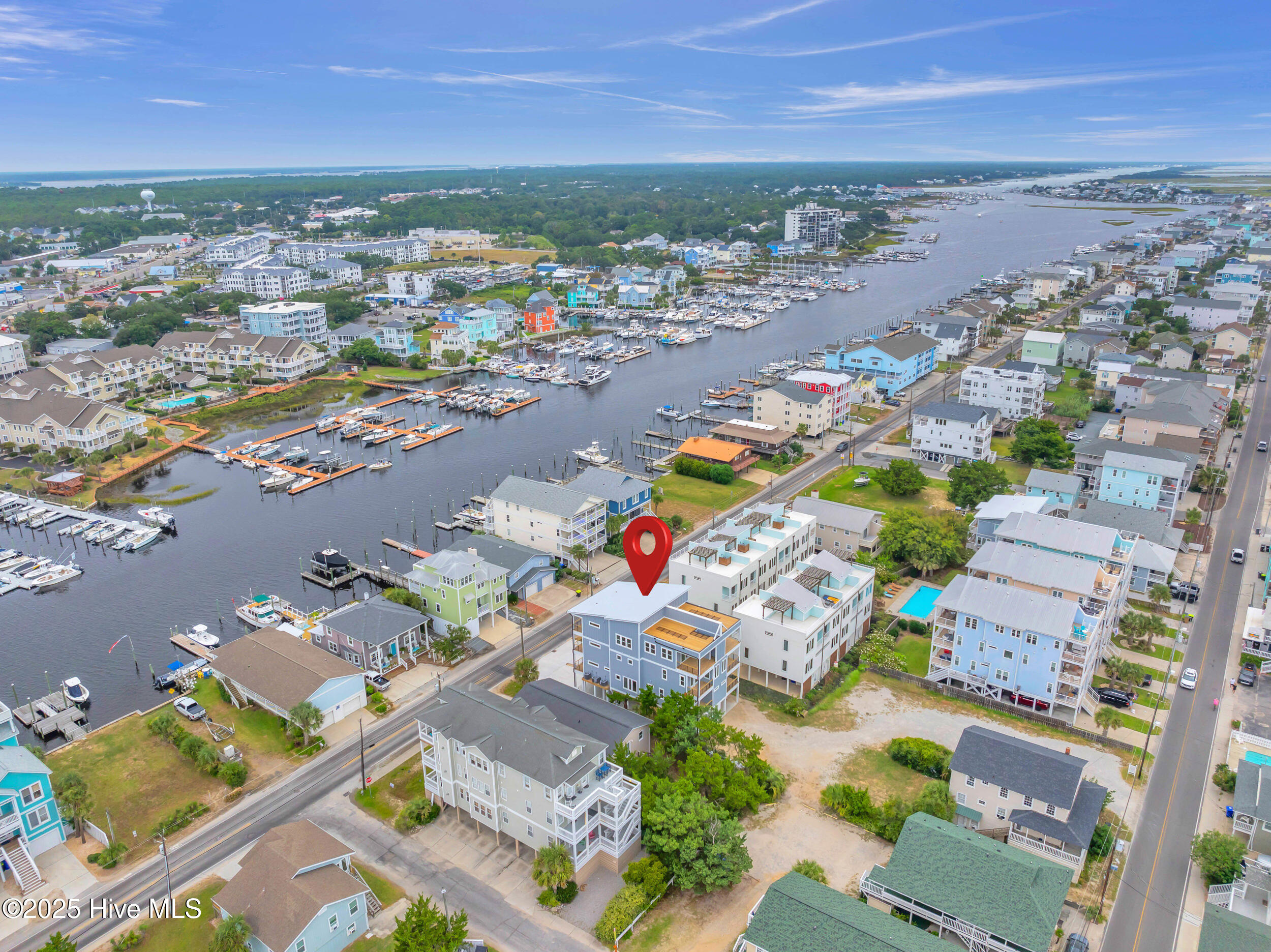 100535218 | Photo 51