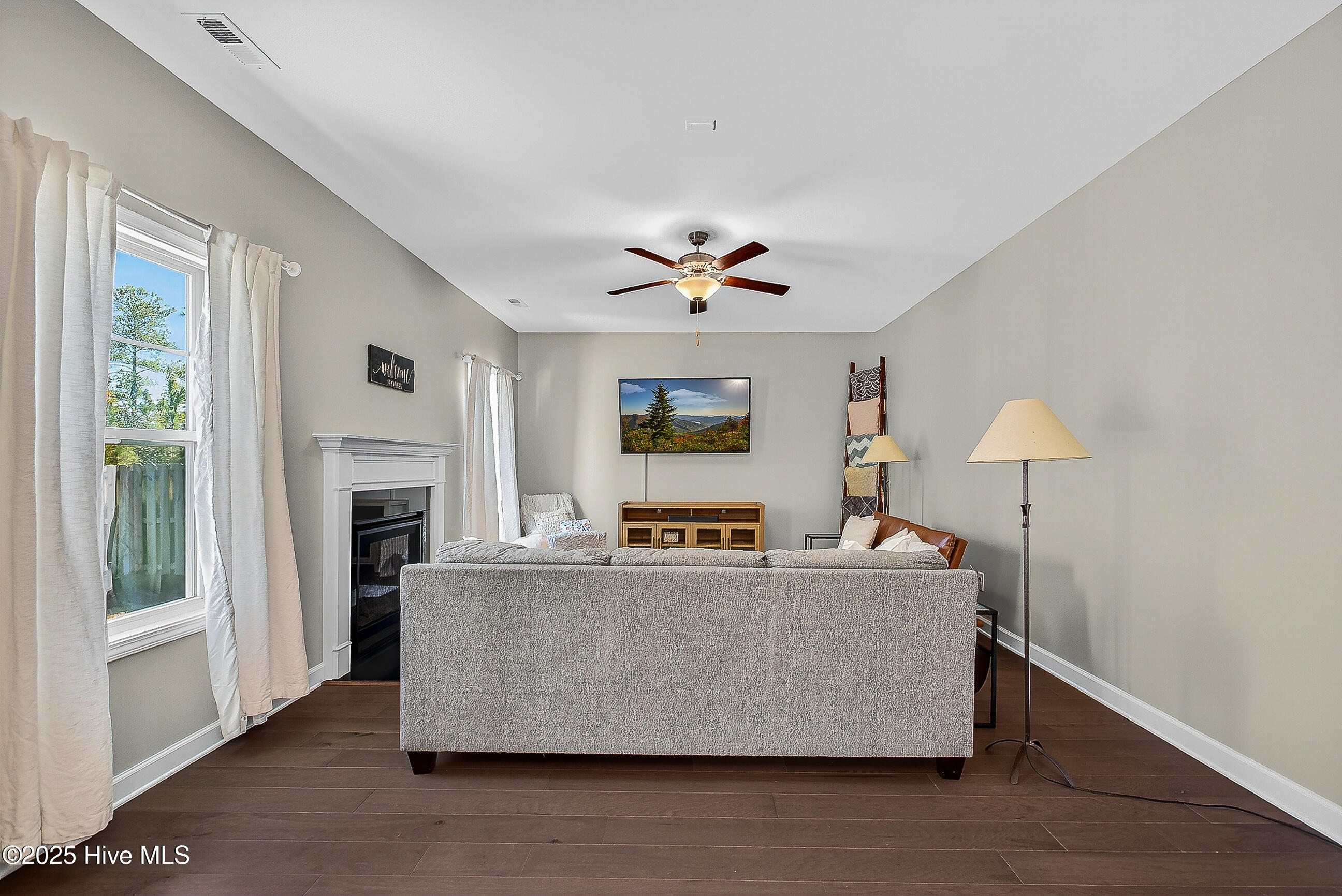 100539919 | Photo 14