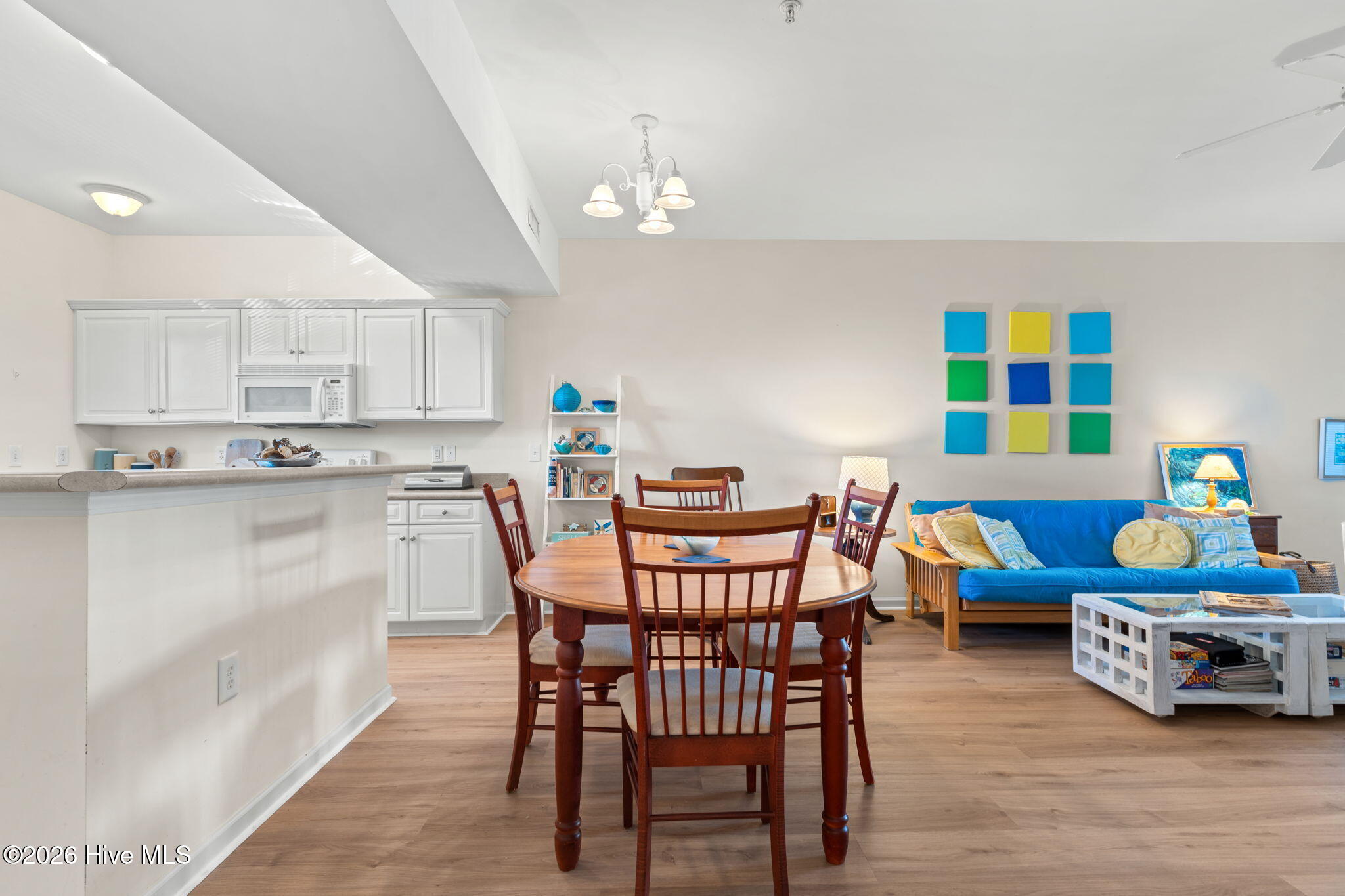 100550020 | Photo 13