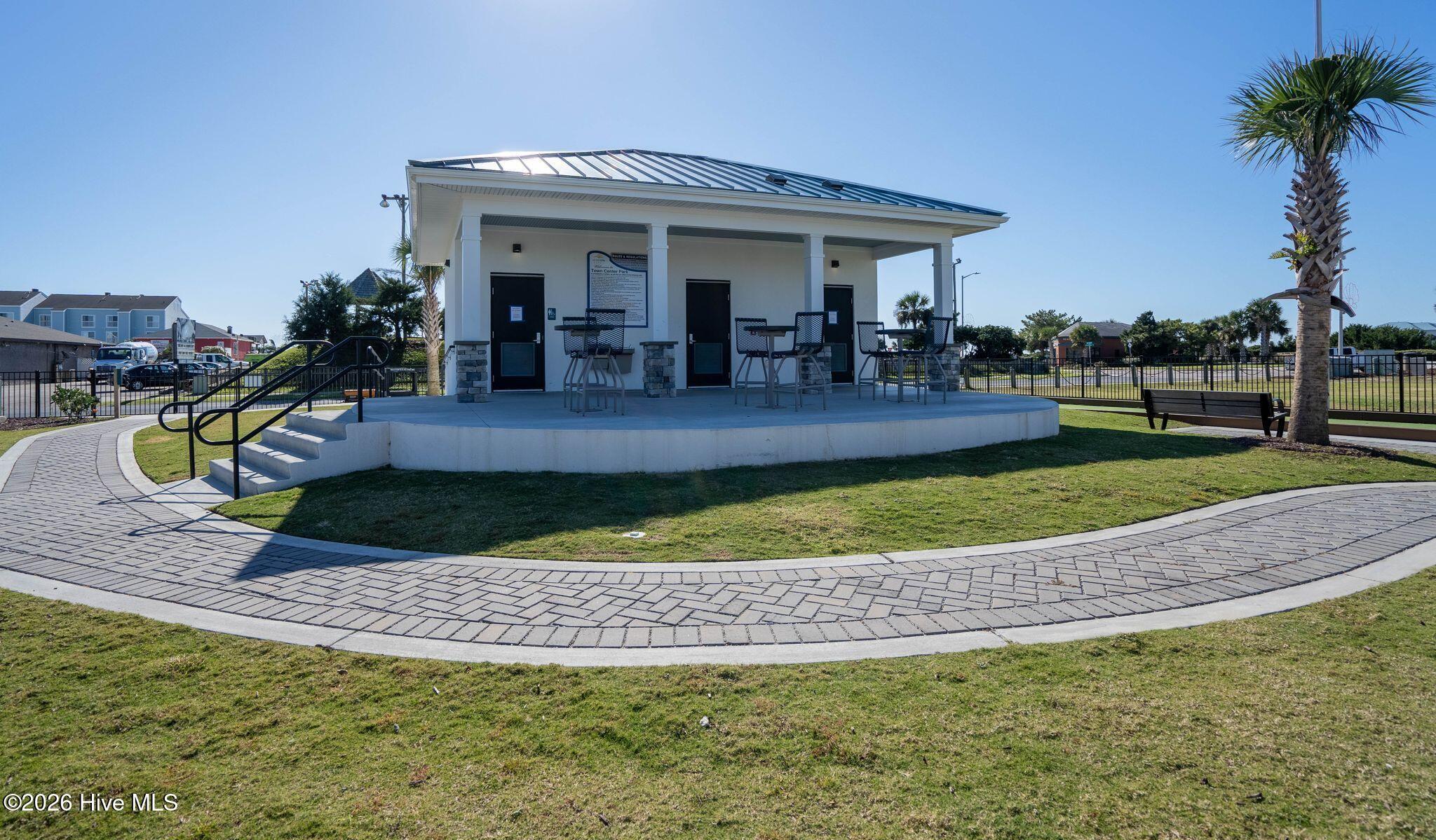 100560222 | Photo 61