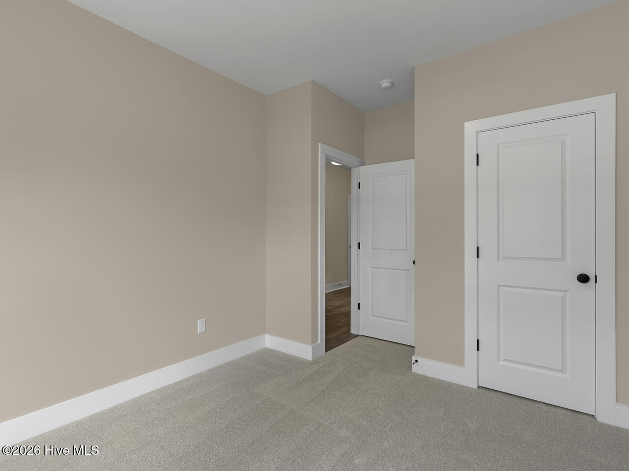 100547576 | Photo 28