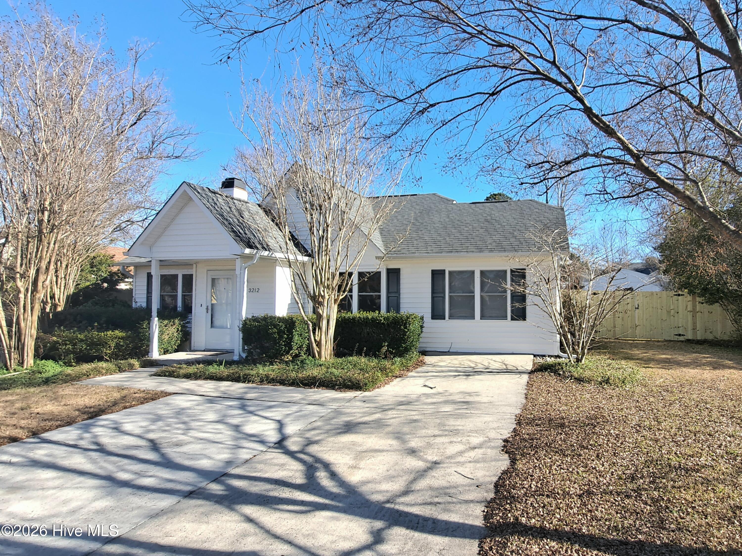 100533929 | Photo 18