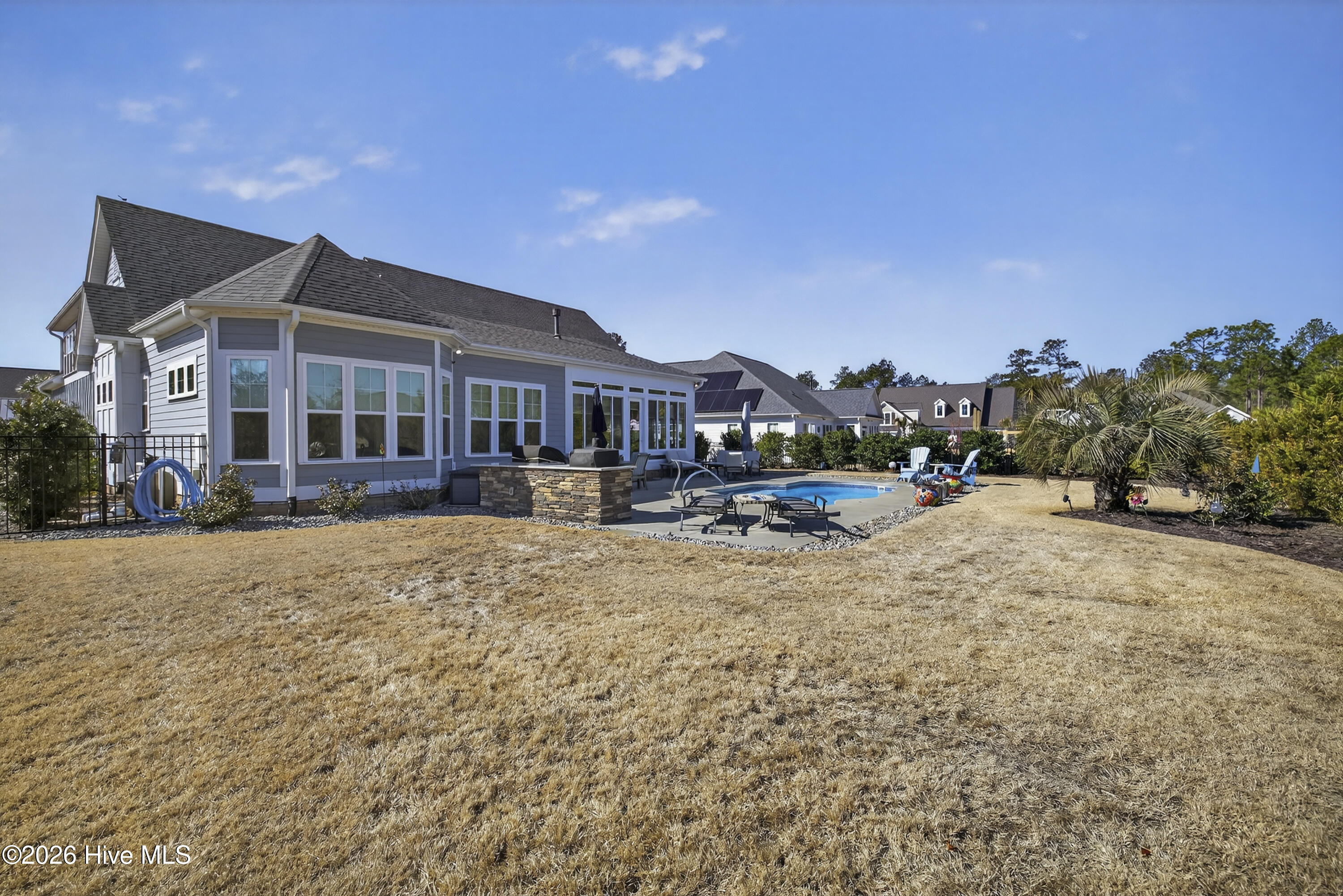 100556543 | Photo 43