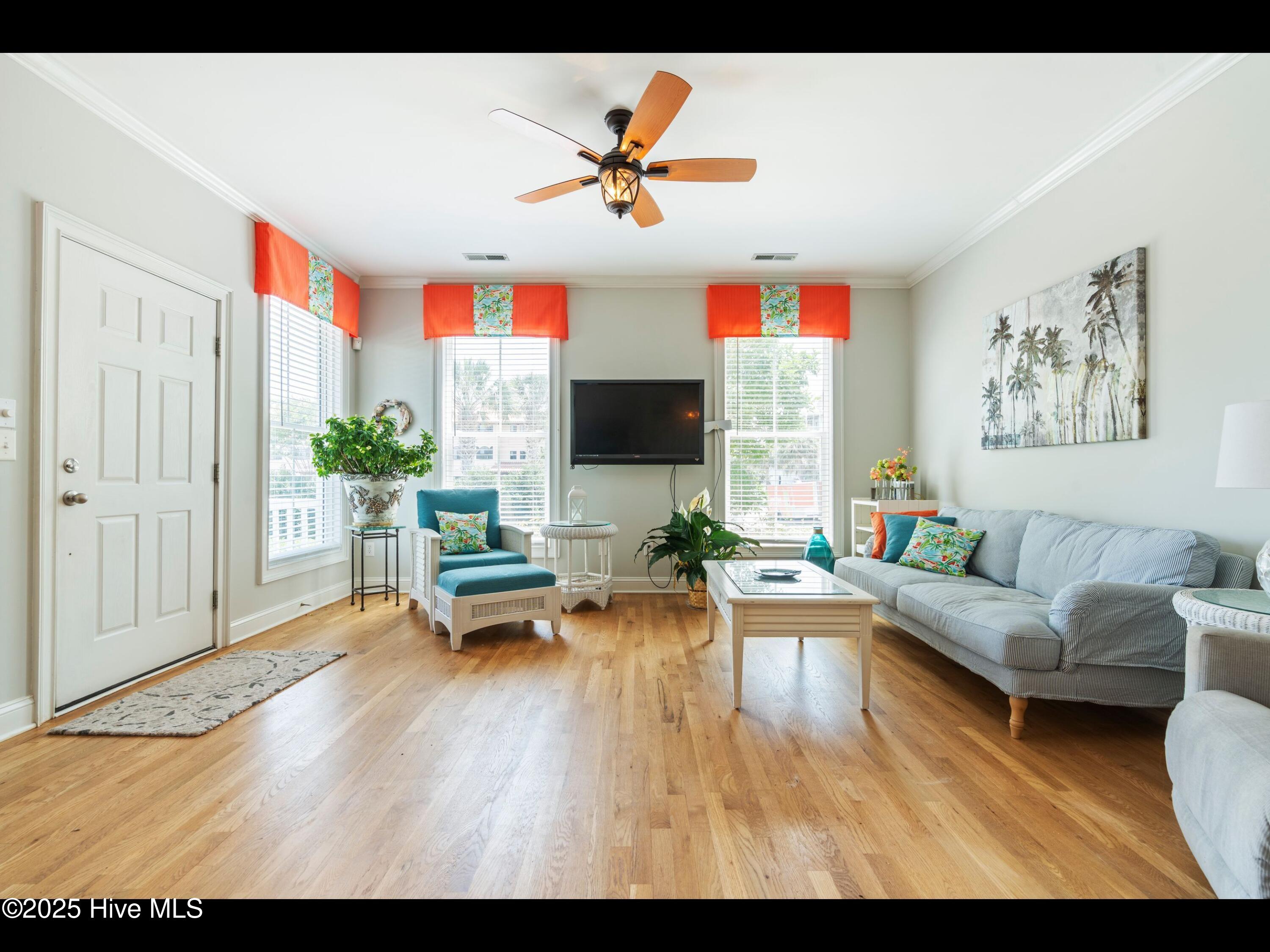 100511839 | Photo 29