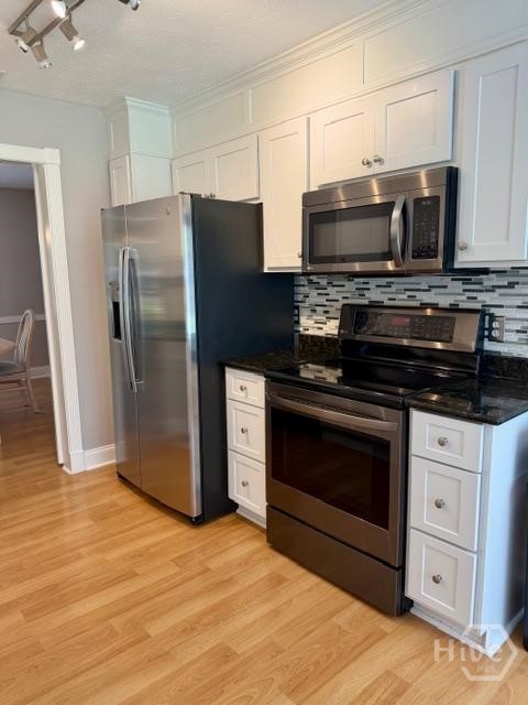 5th image of 911 Boxwood Dr, Savannah, GA 31410 | MLS# SA361624