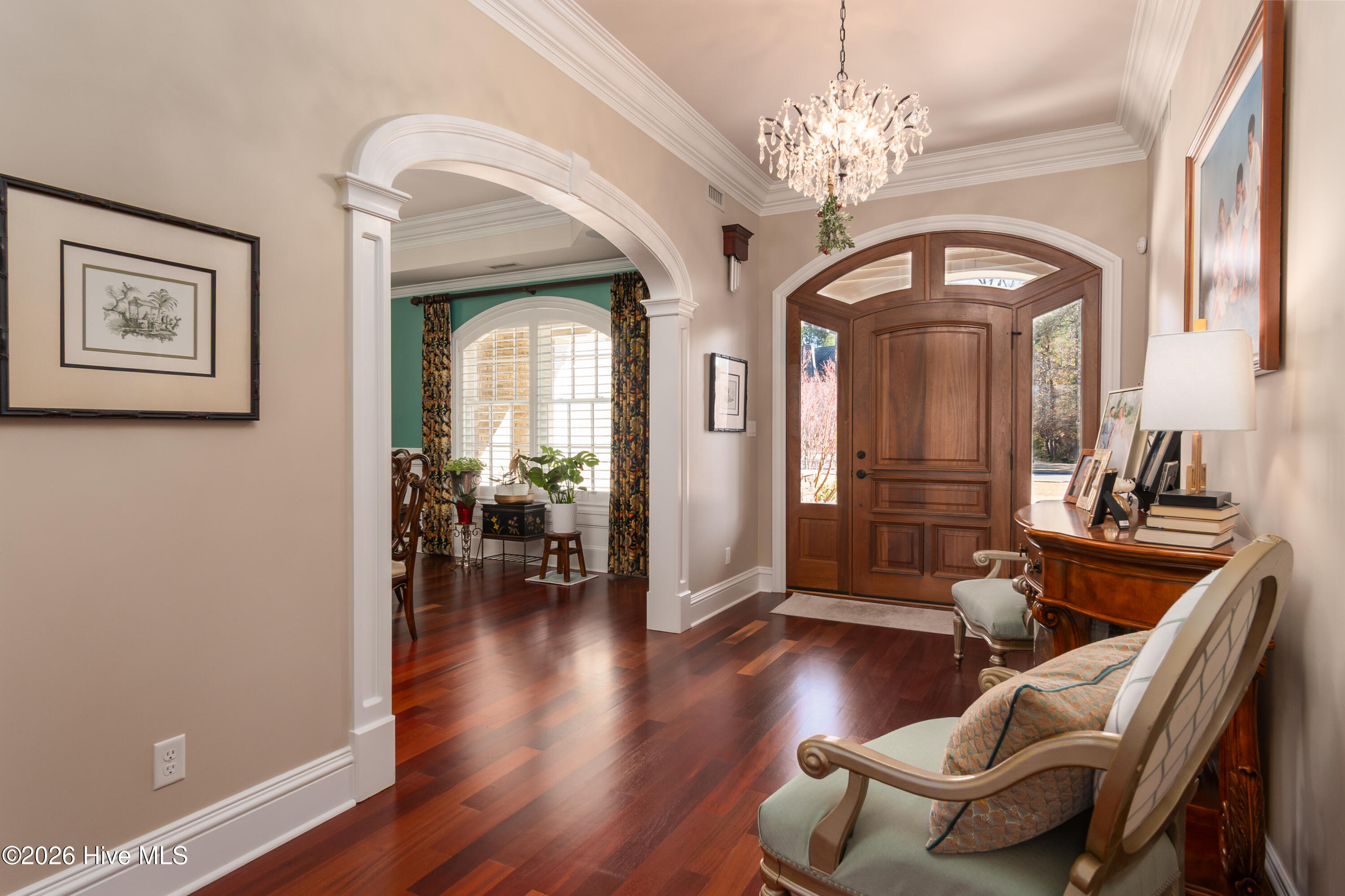 100550947 | Photo 14