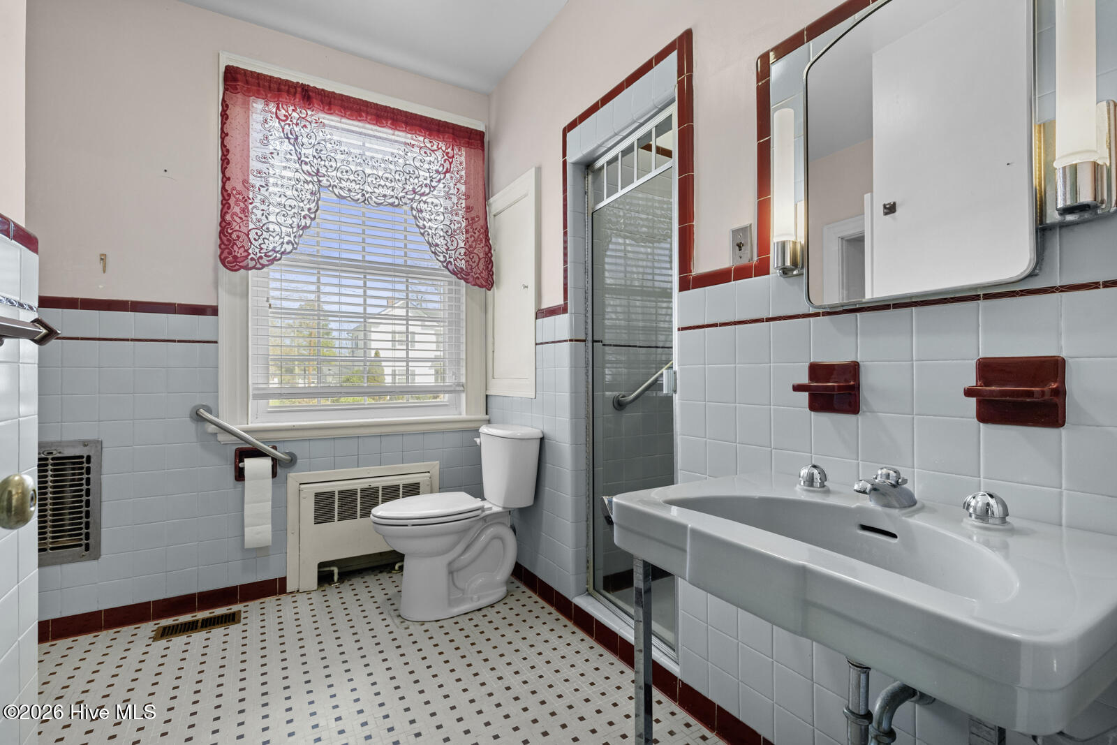 100557416 | Photo 37