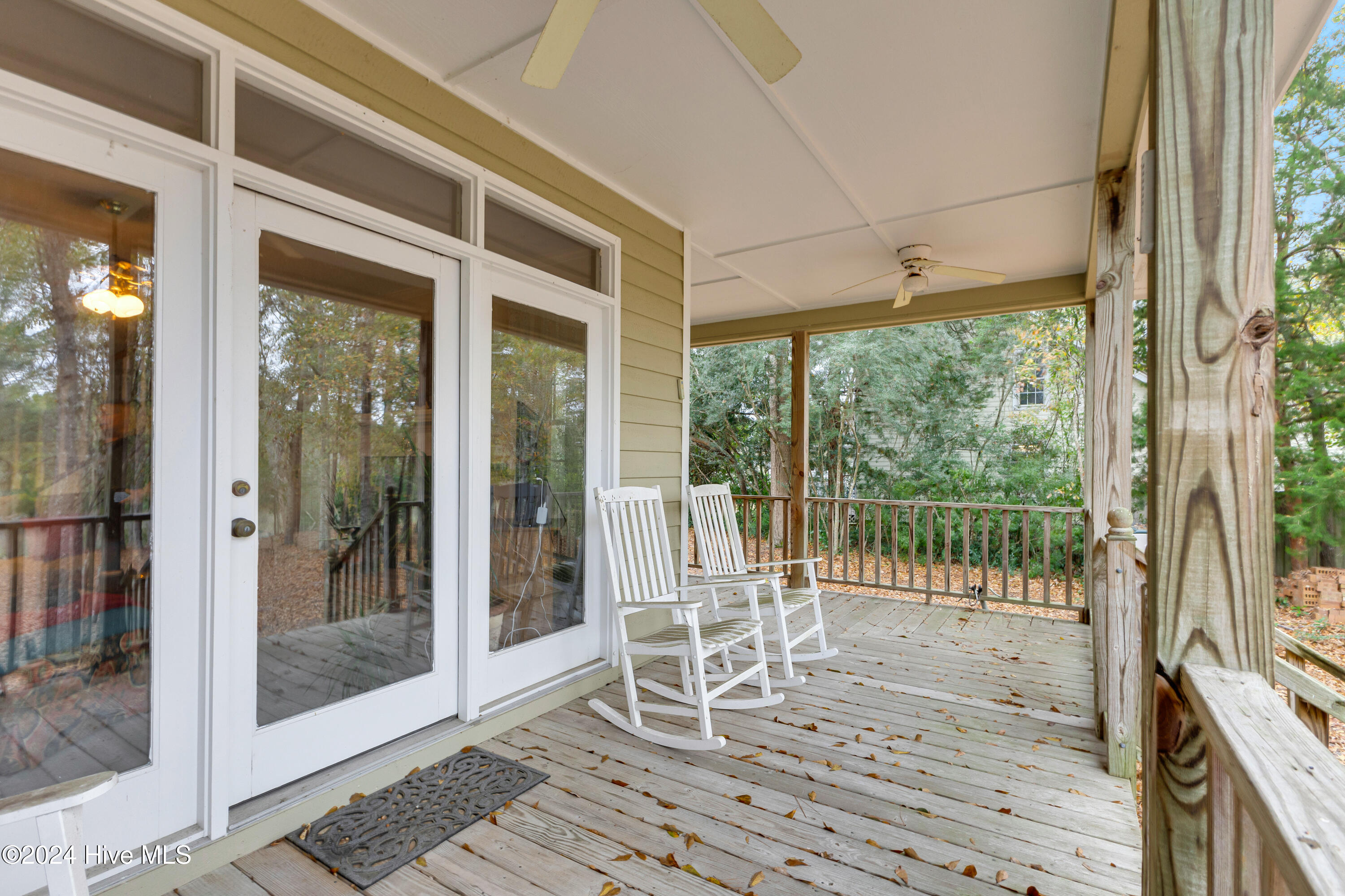 100478878 | Photo 27