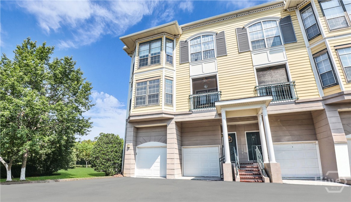 Photo 3 of Condo for sale at 2112 Whitemarsh Way, Savannah, GA 31410 | MLS# SA349048 | Listing updated on 2026-09-23