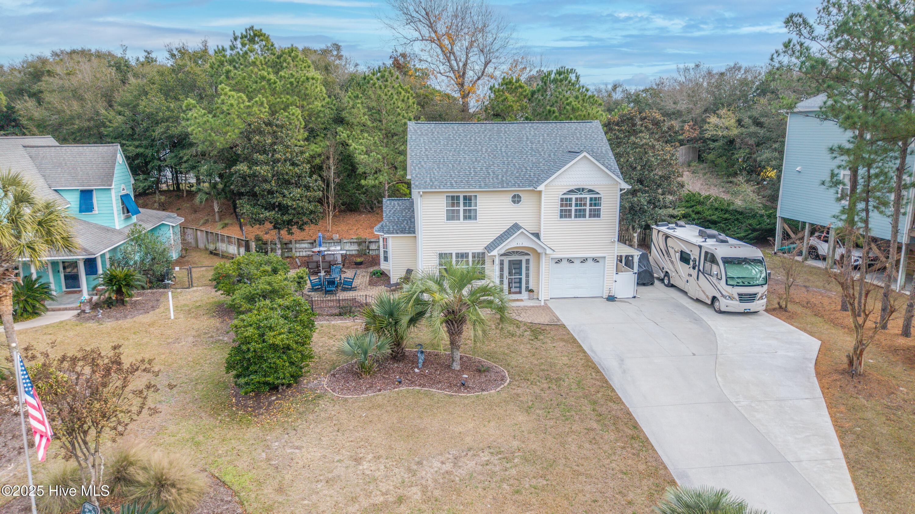 100546381 | Photo 37