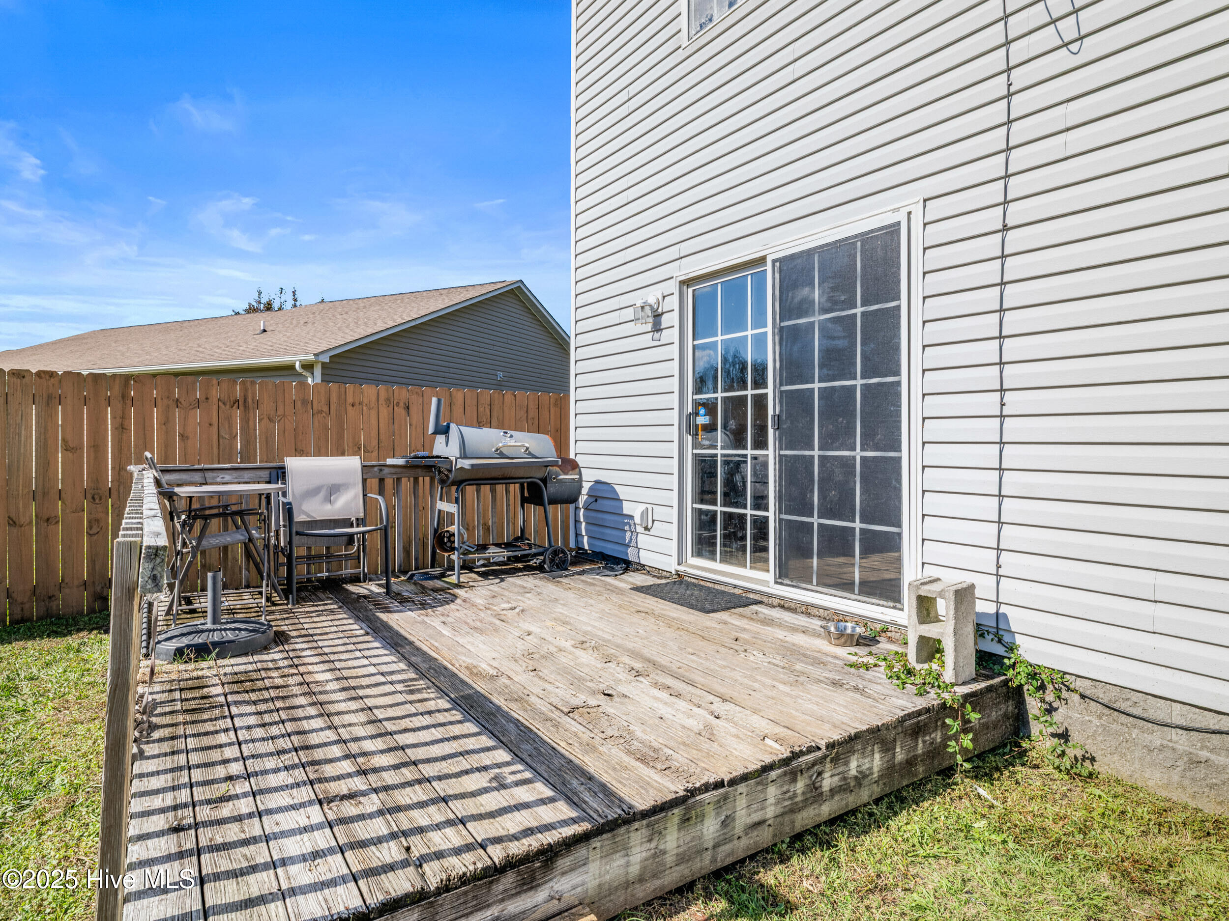 100541472 | Photo 44