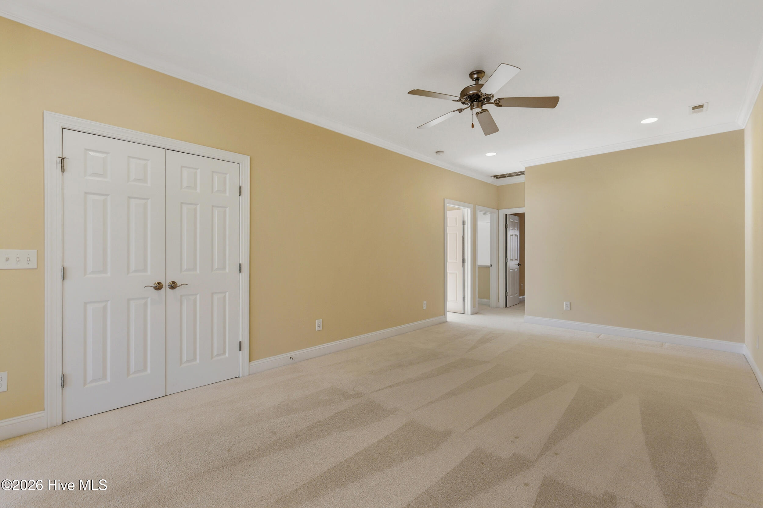 100567096 | Photo 50