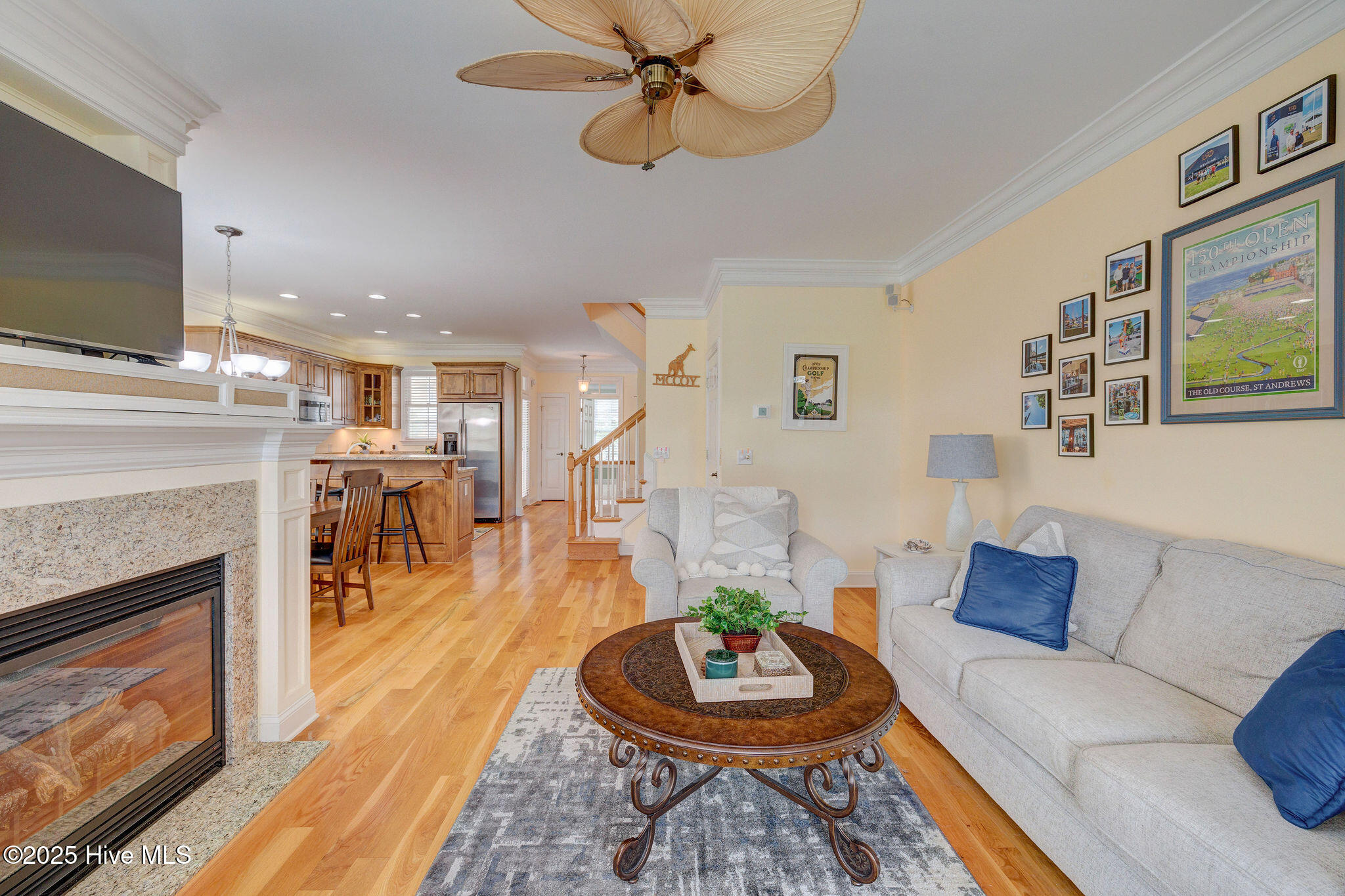 100530100 | Photo 12