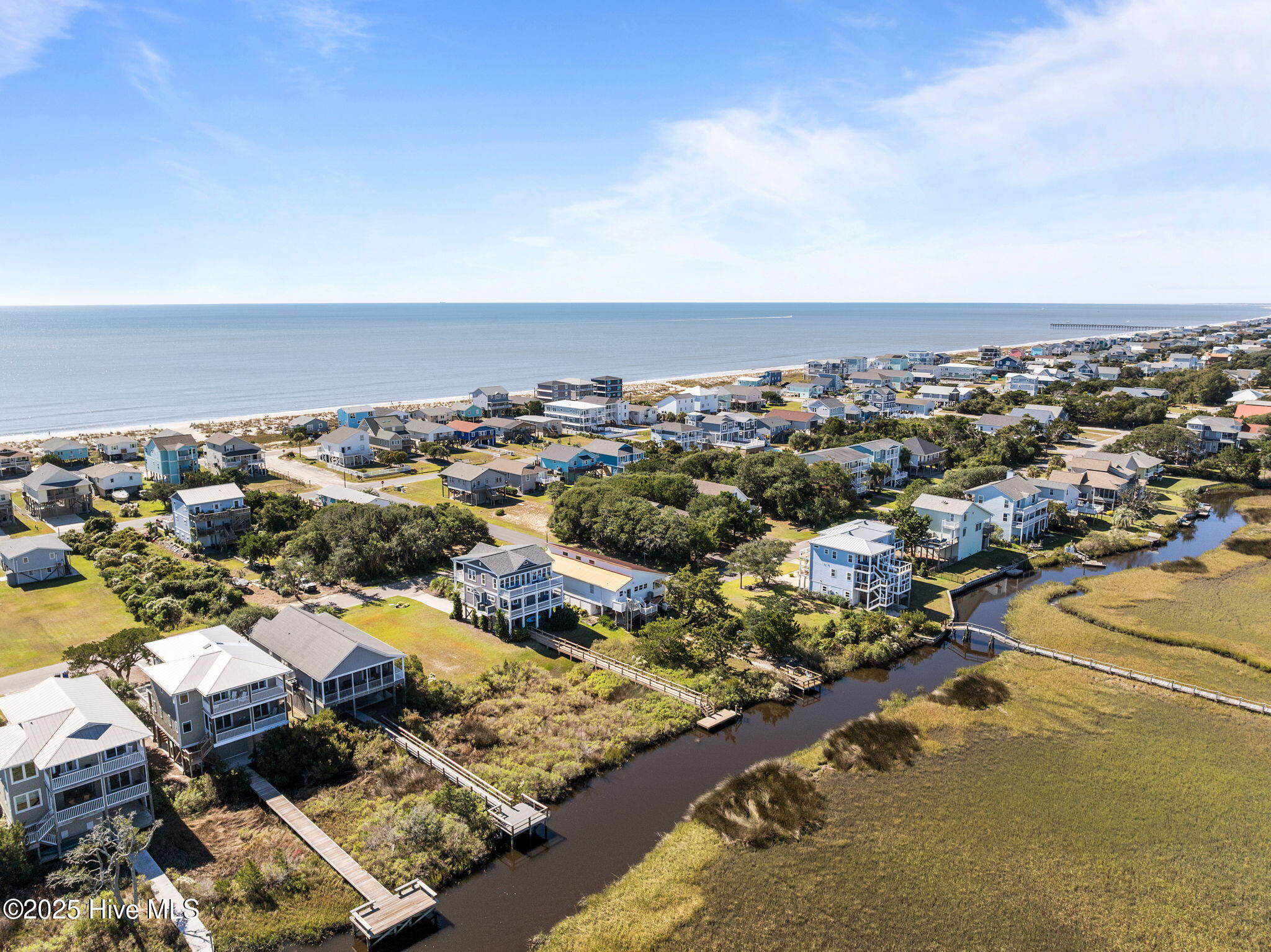 100537497 | Photo 51