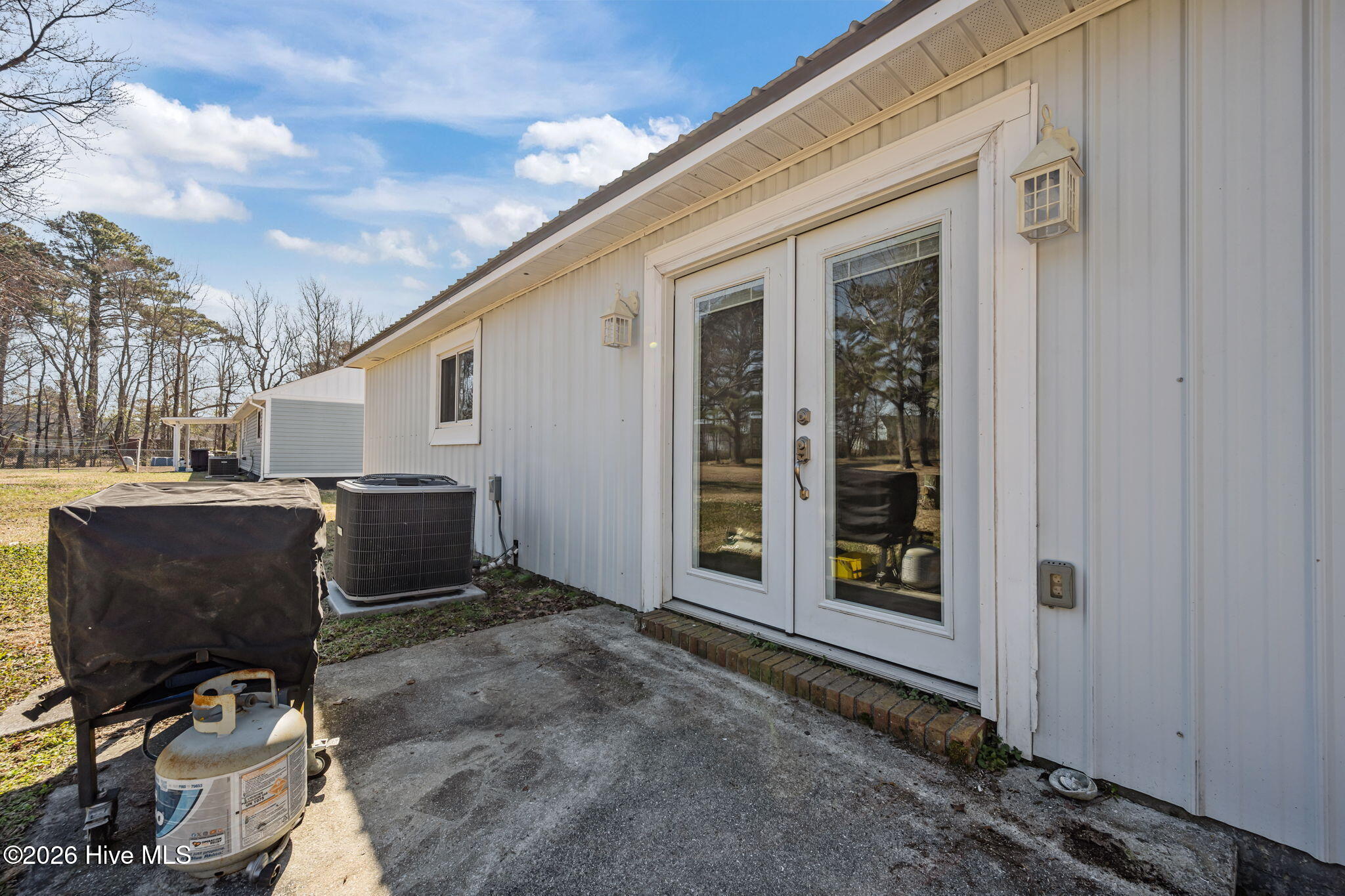 100555497 | Photo 23