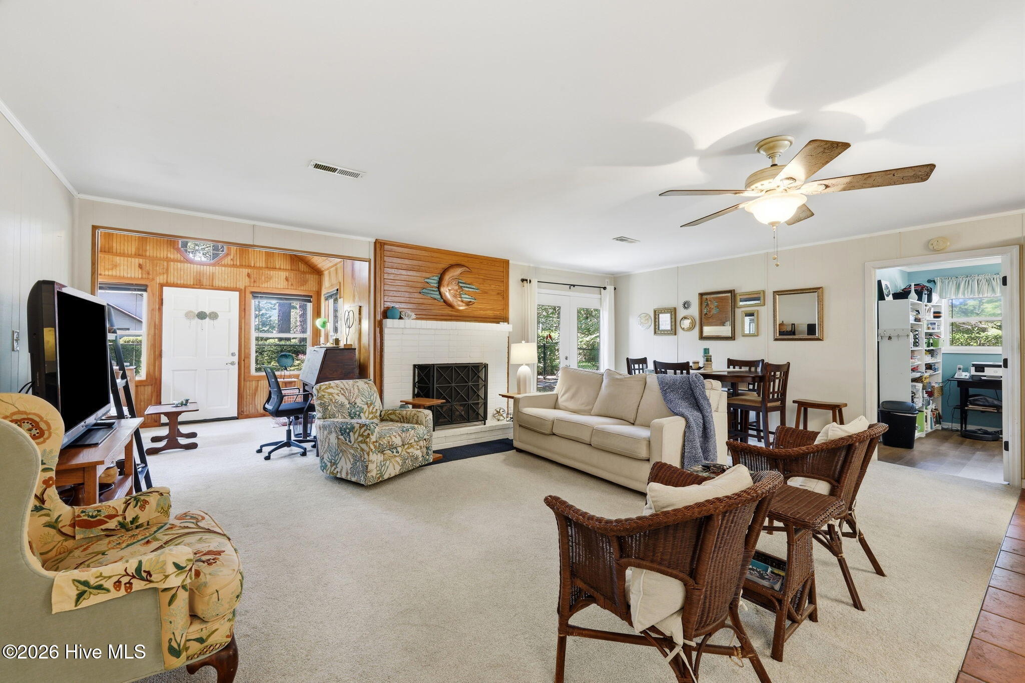 614 Country Club Drive,Arapahoe