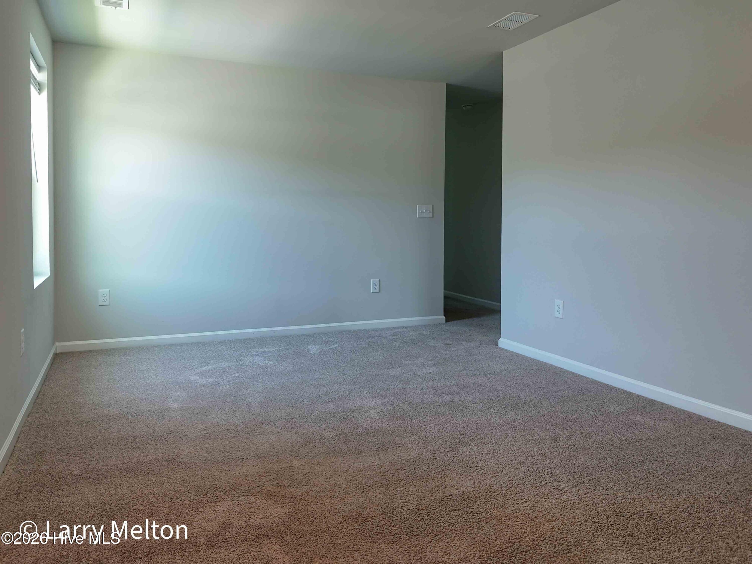 100564971 | Photo 25