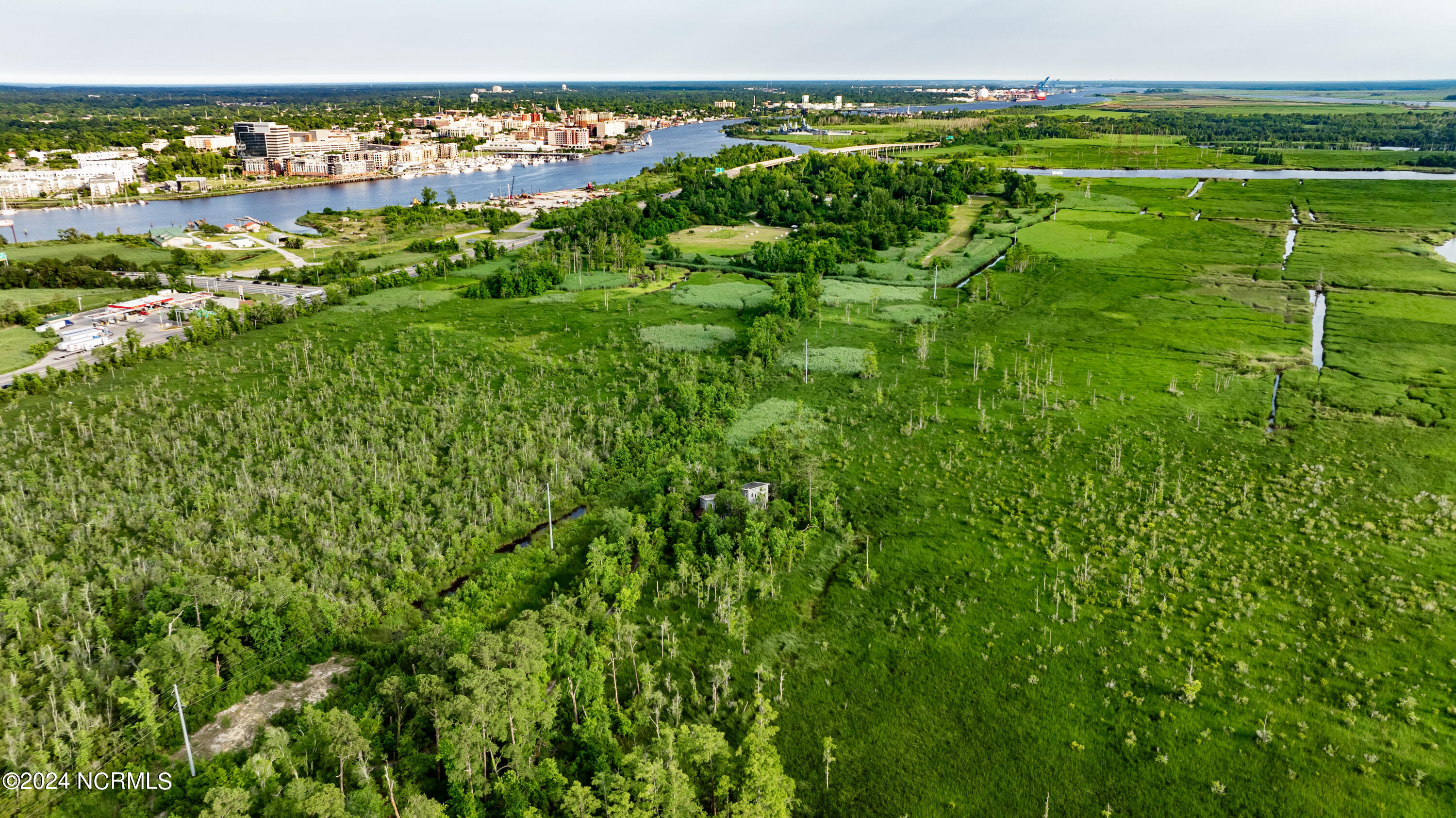 100552771 | Photo 11