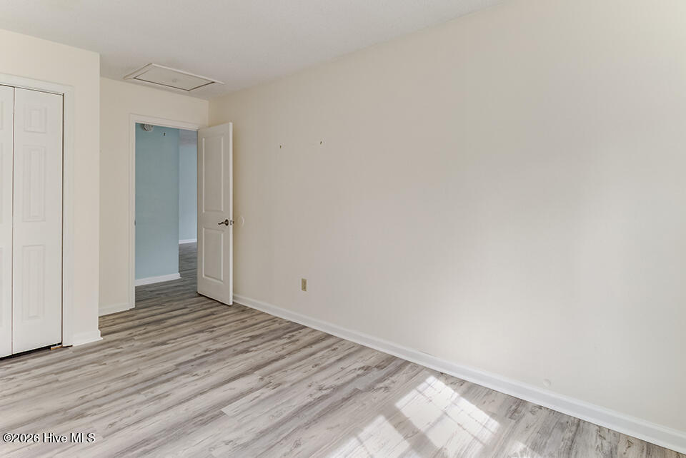 100556707 | Photo 15