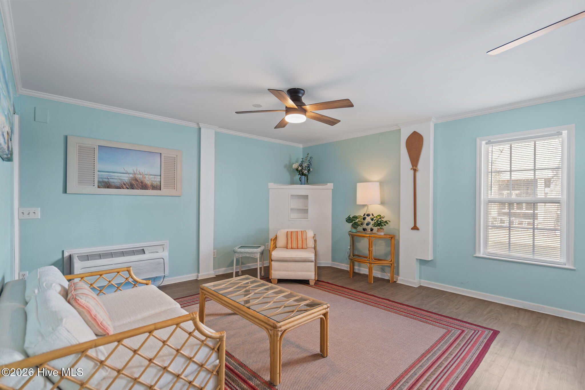 100555600 | Photo 54