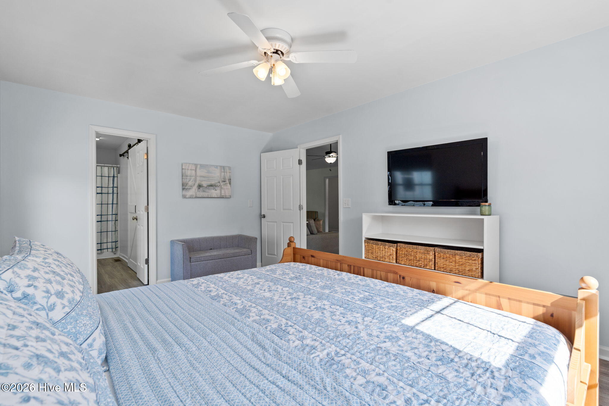 100553863 | Photo 17