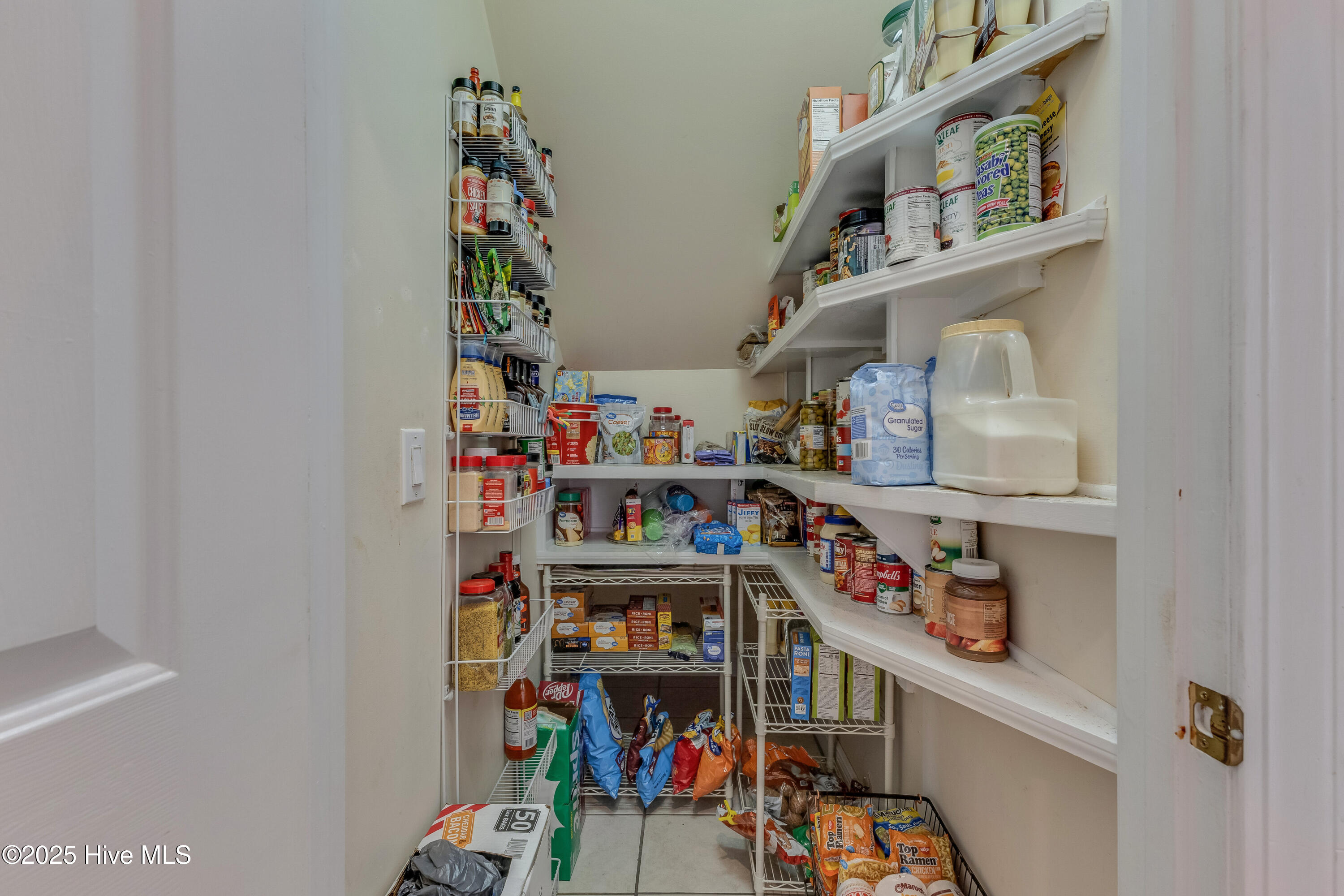 100517619 | Photo 54