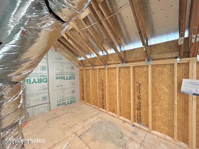 100535457 | Photo 66