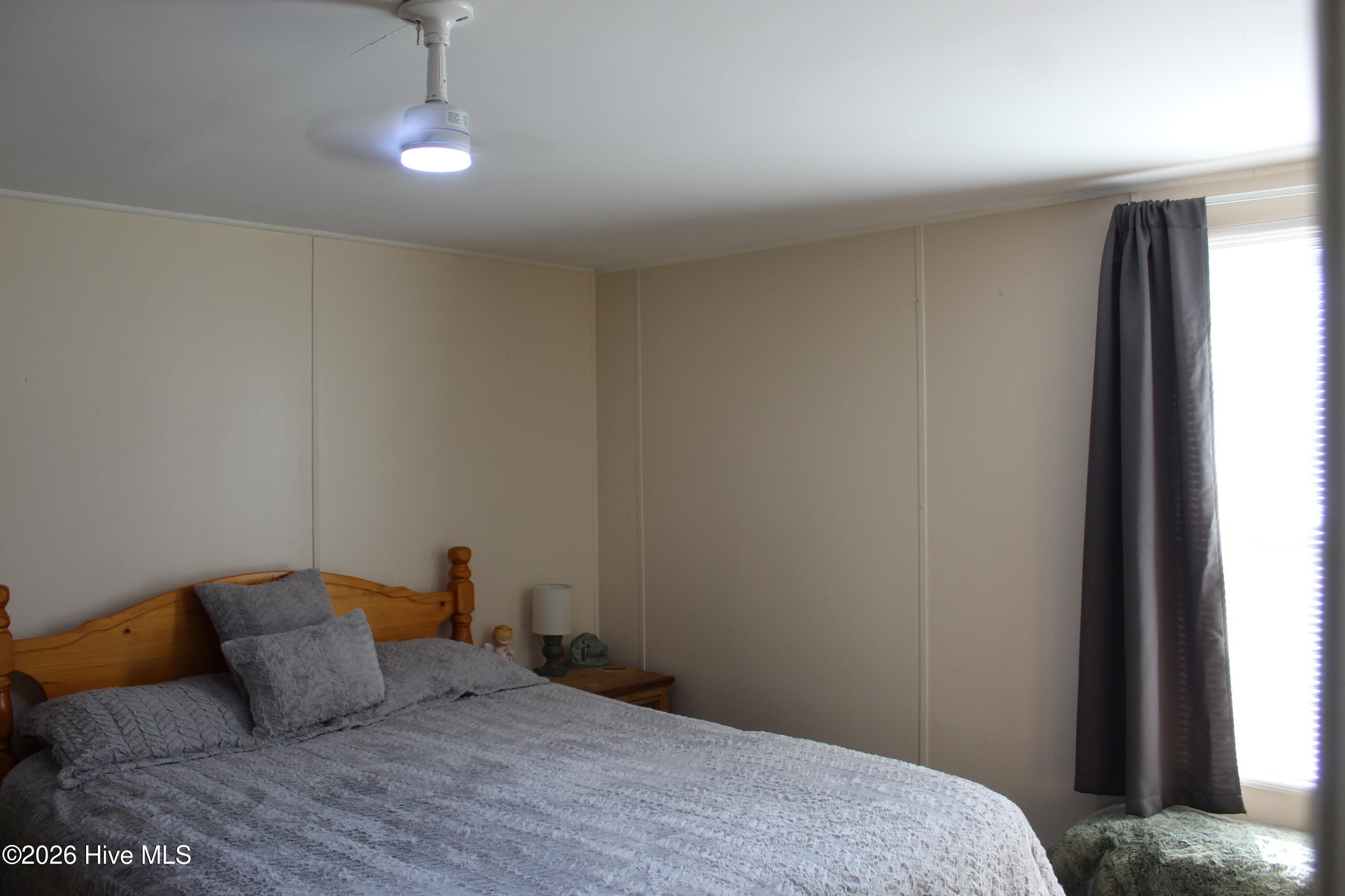 100527768 | Photo 22