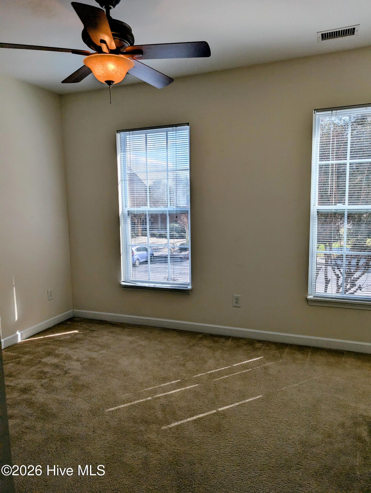 100555293 | Photo 13