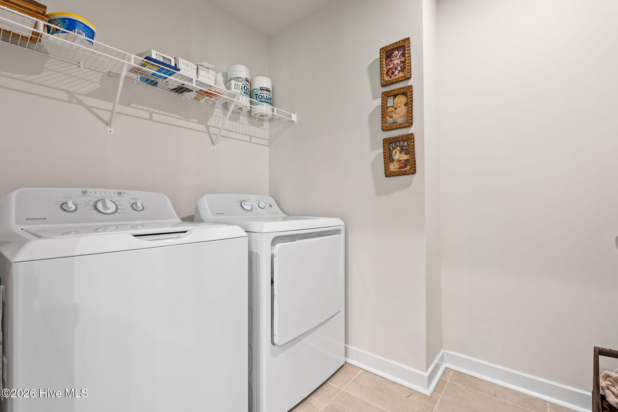 100564304 | Photo 26