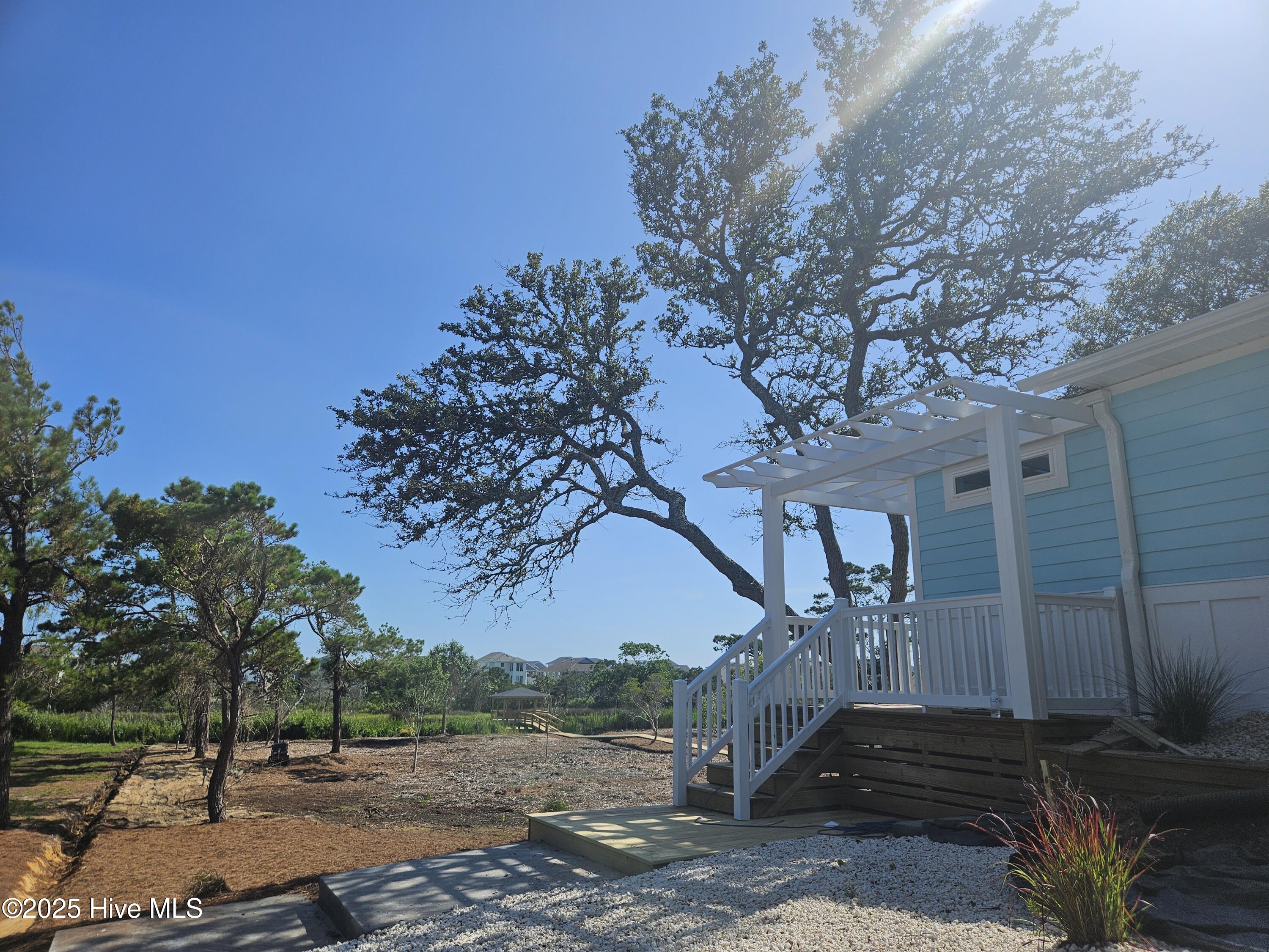 100520602 | Photo 10