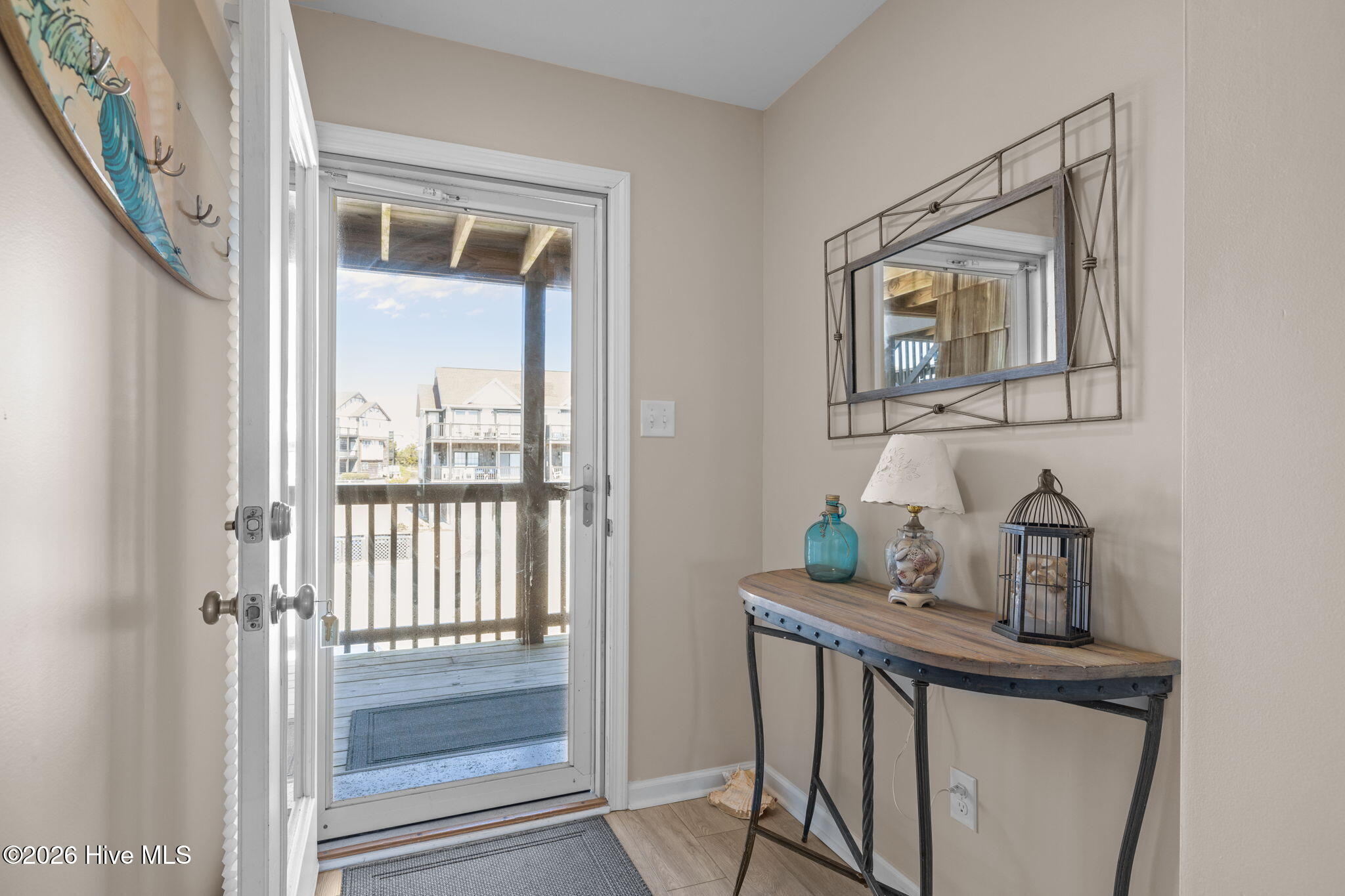 100555254 | Photo 25