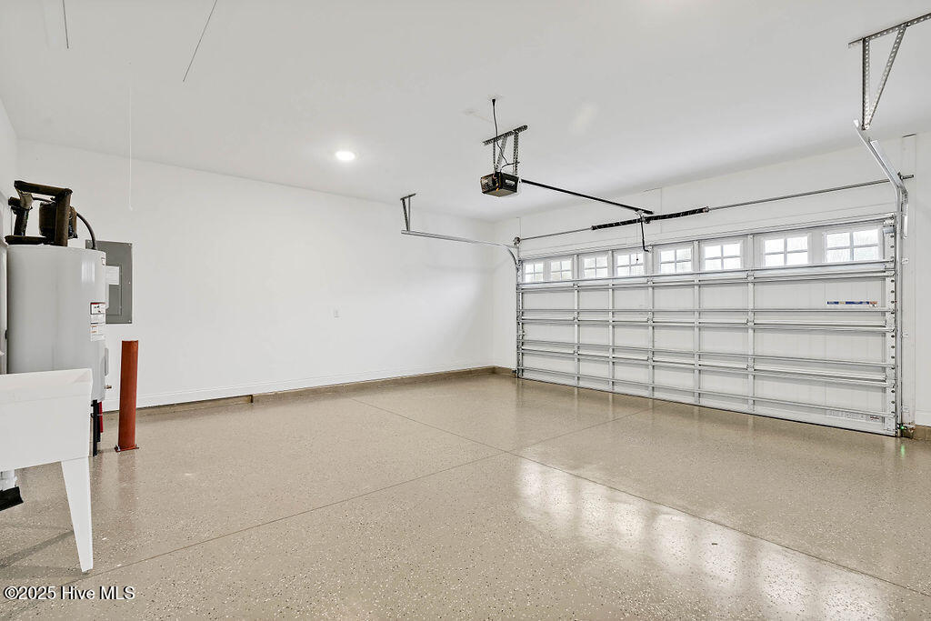 100471796 | Photo 30