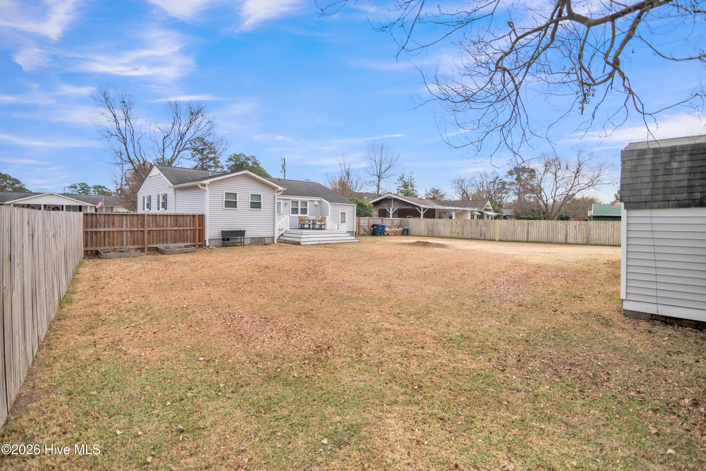 100547879 | Photo 24